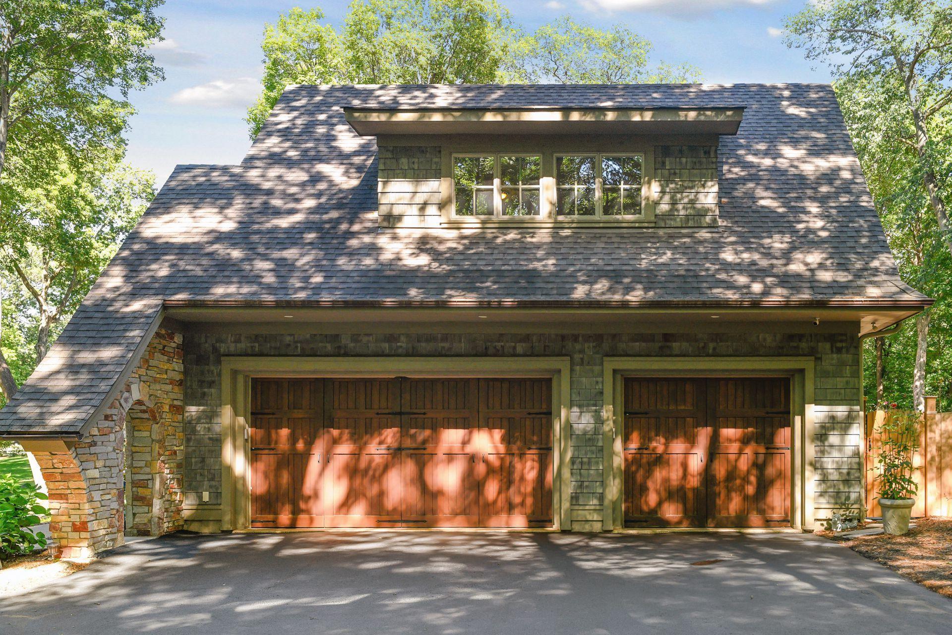 20695 Spencer Lane