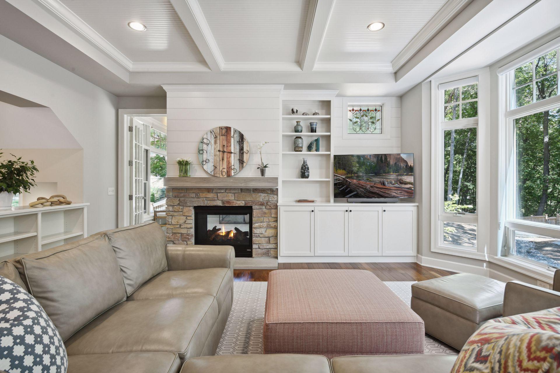 20695 Spencer Lane