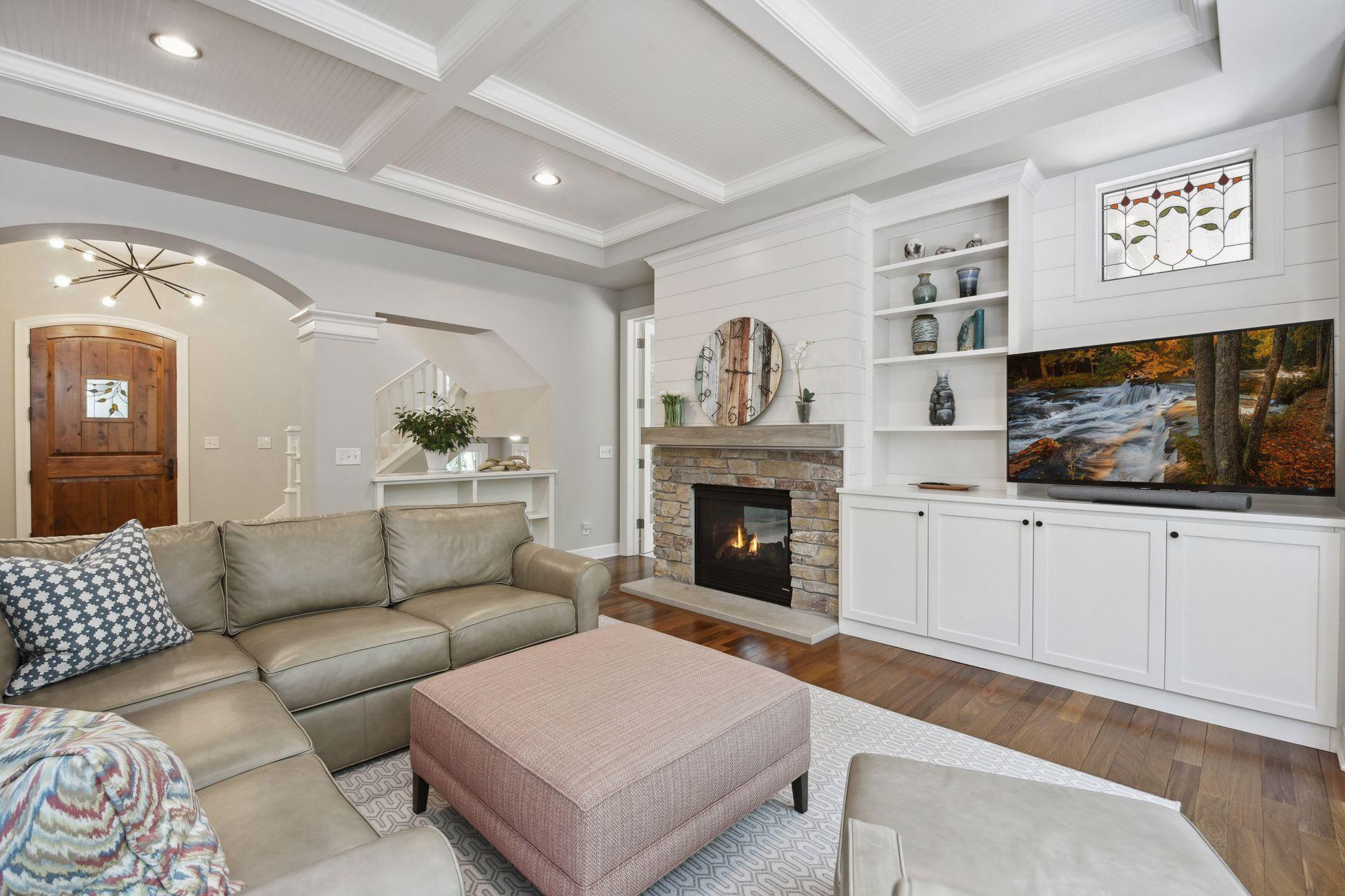 20695 Spencer Lane