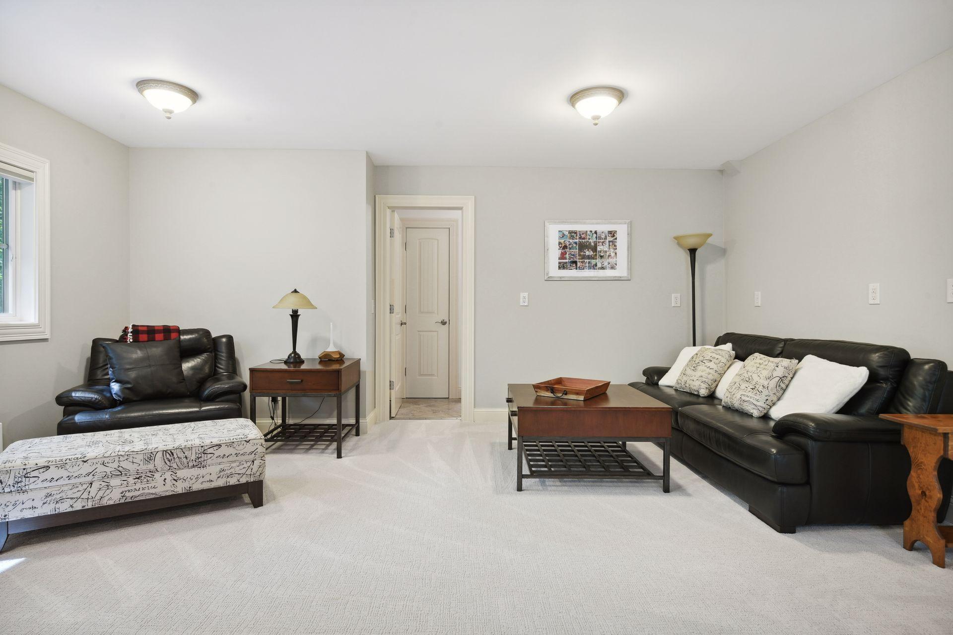 20695 Spencer Lane