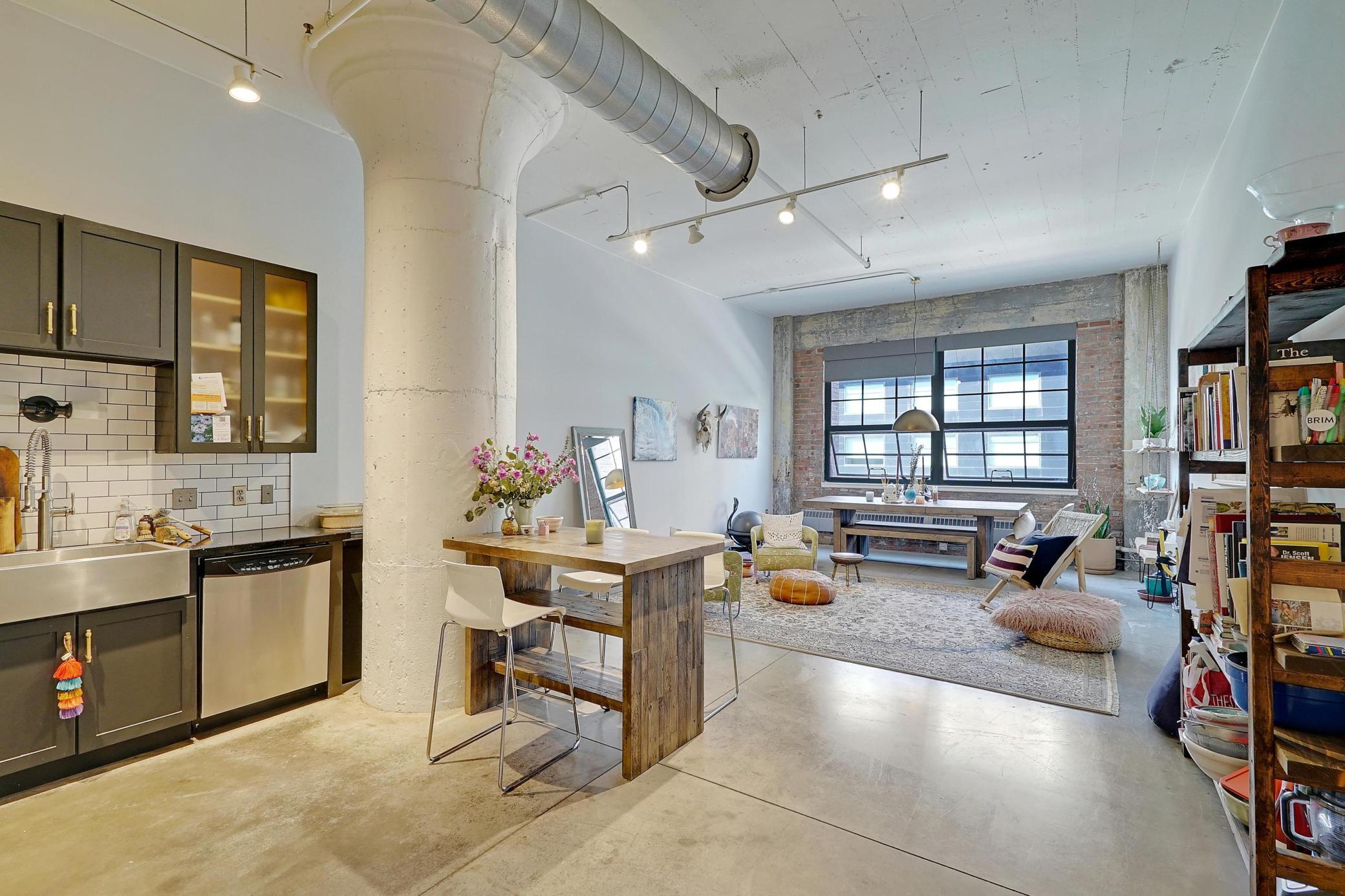 250 Park Avenue Unit: 305