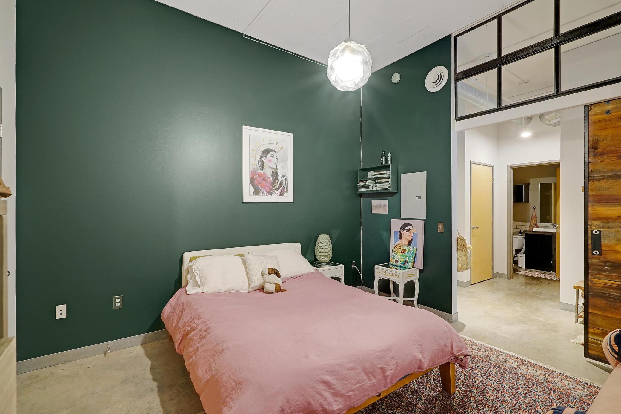 250 Park Avenue Unit: 305