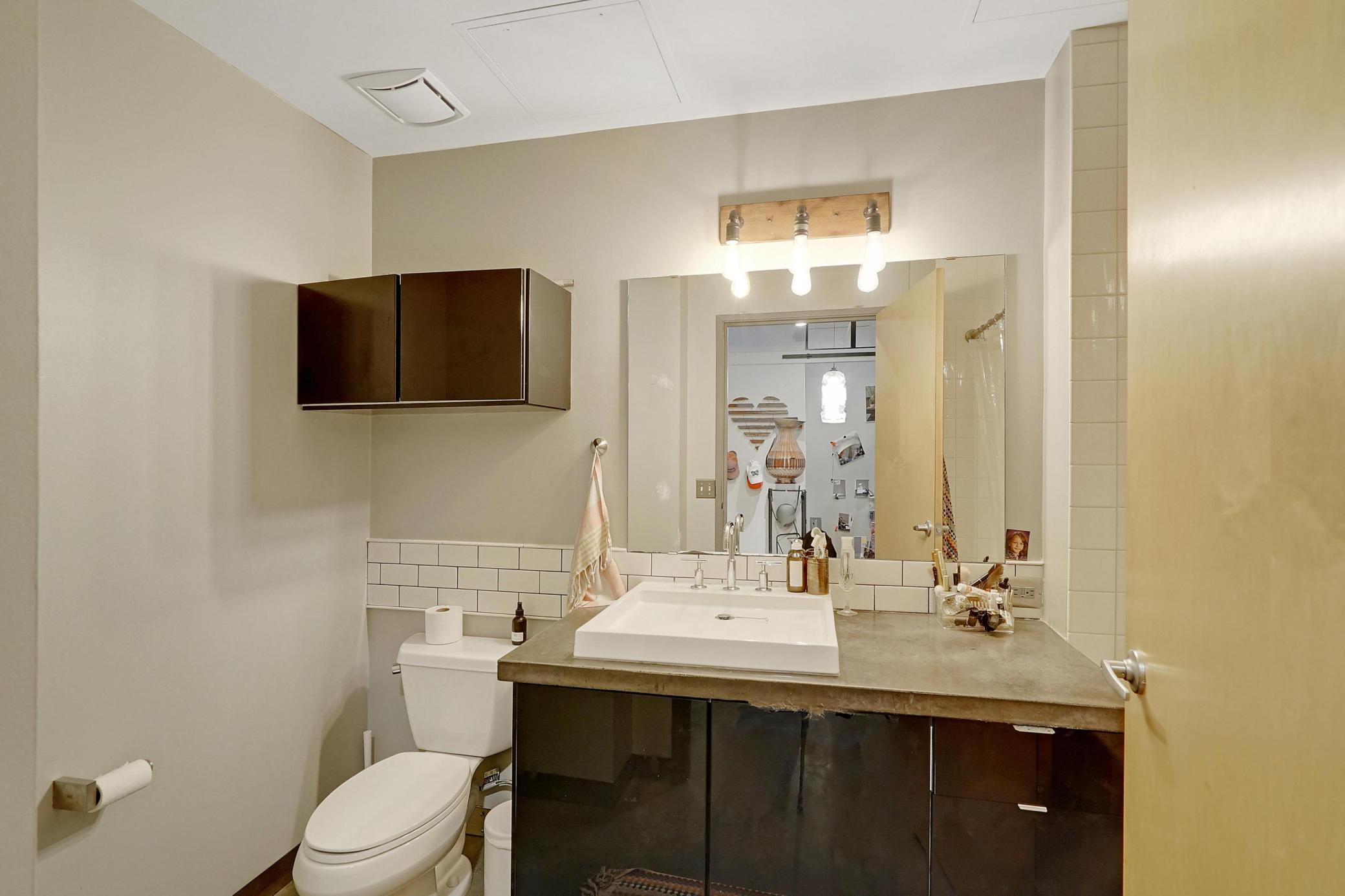 250 Park Avenue Unit: 305