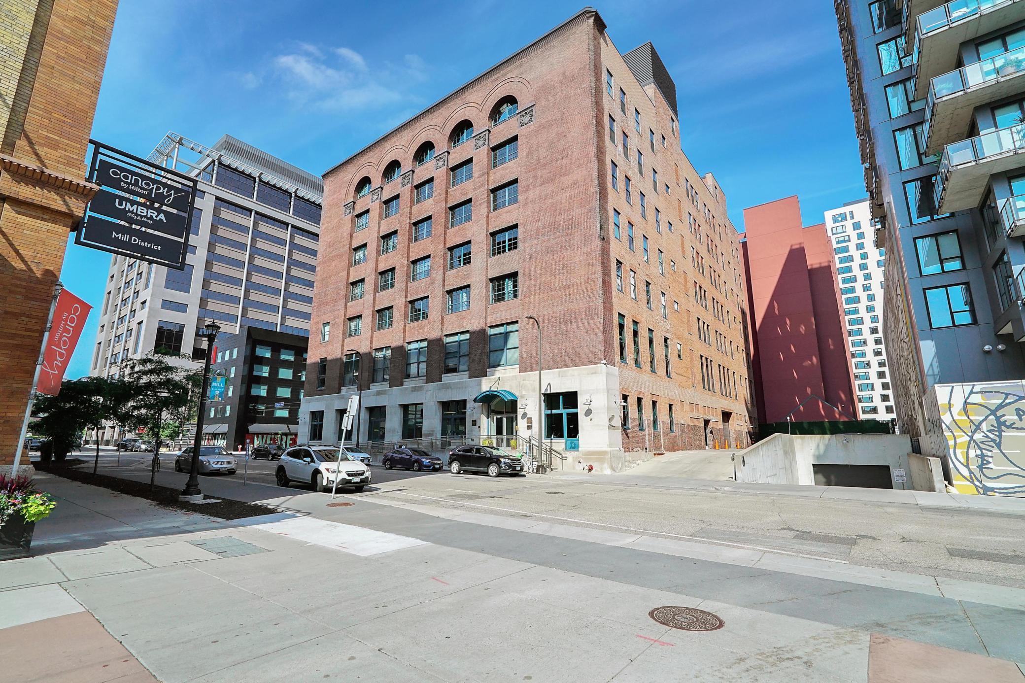 250 Park Avenue Unit: 305