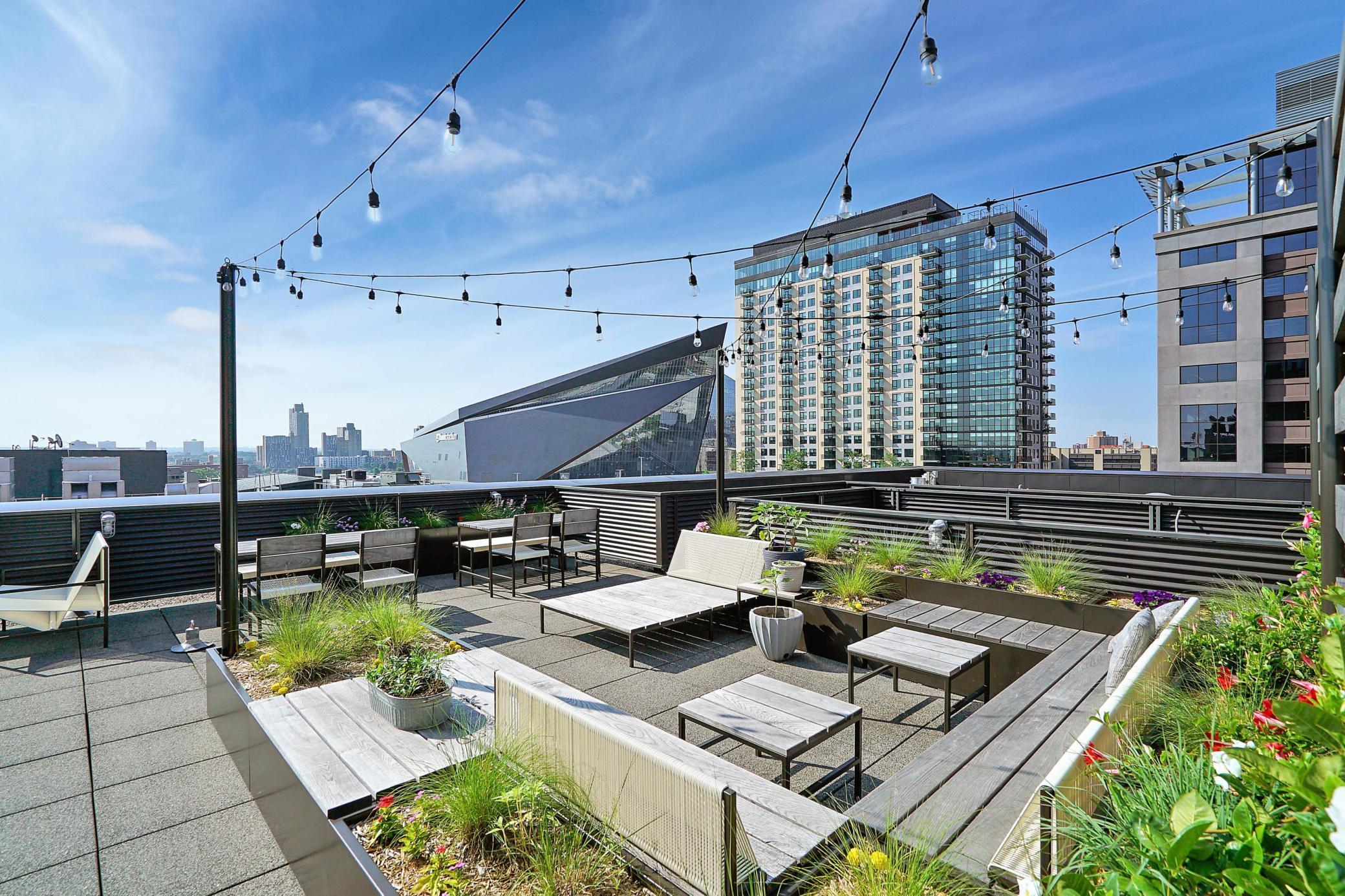 250 Park Avenue Unit: 305