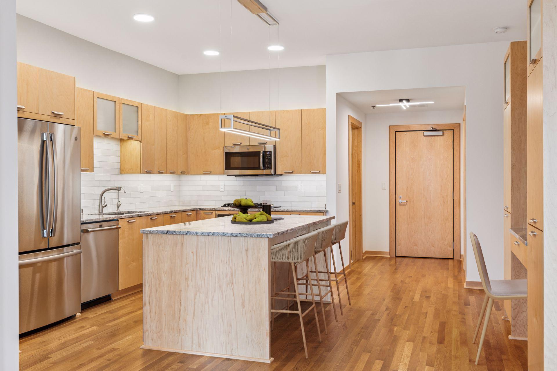 1240 S 2nd Street Unit: 1004