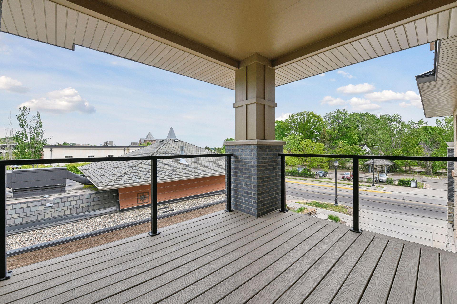 222 Ferndale Road S Unit: 207