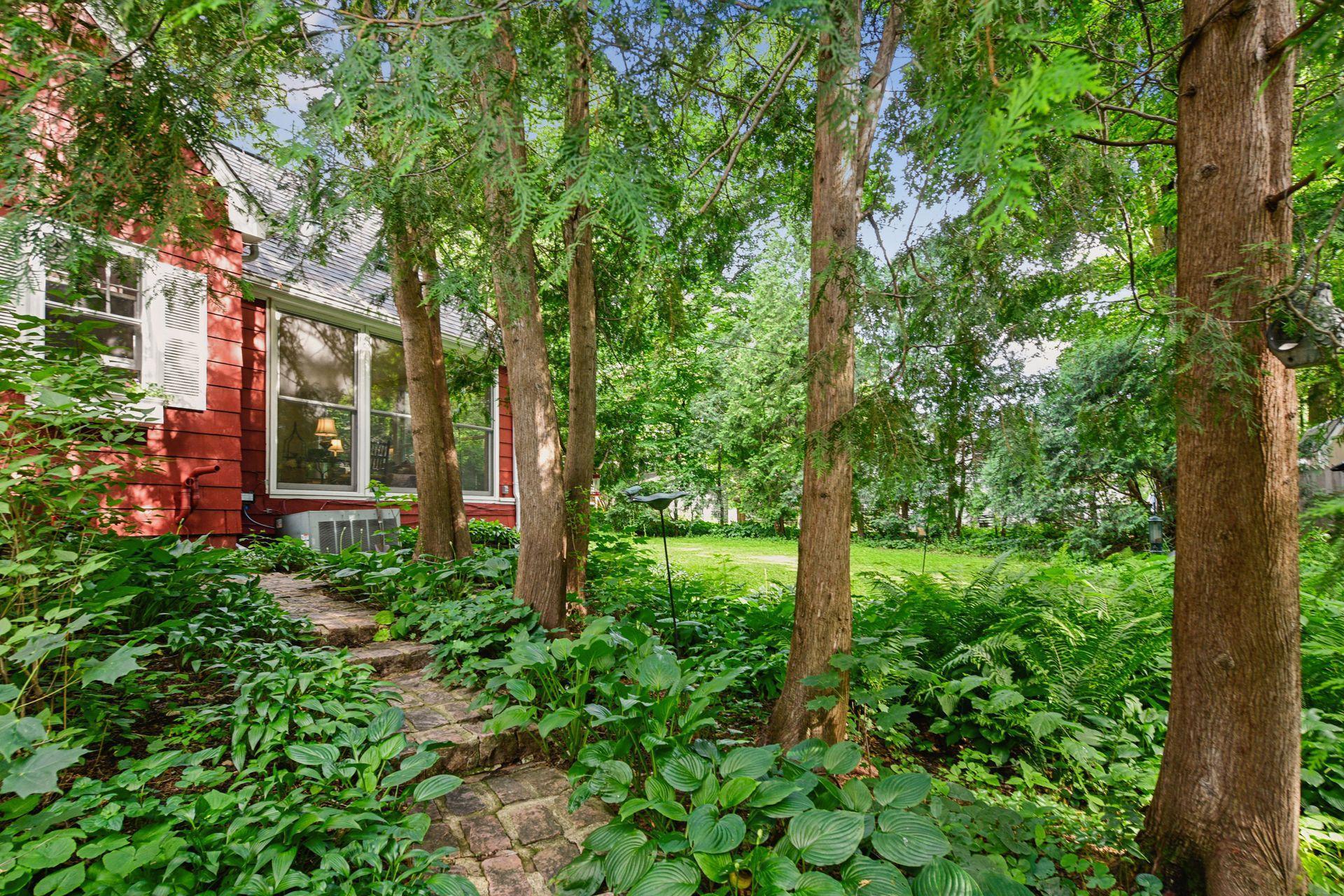 19135 Highland Avenue