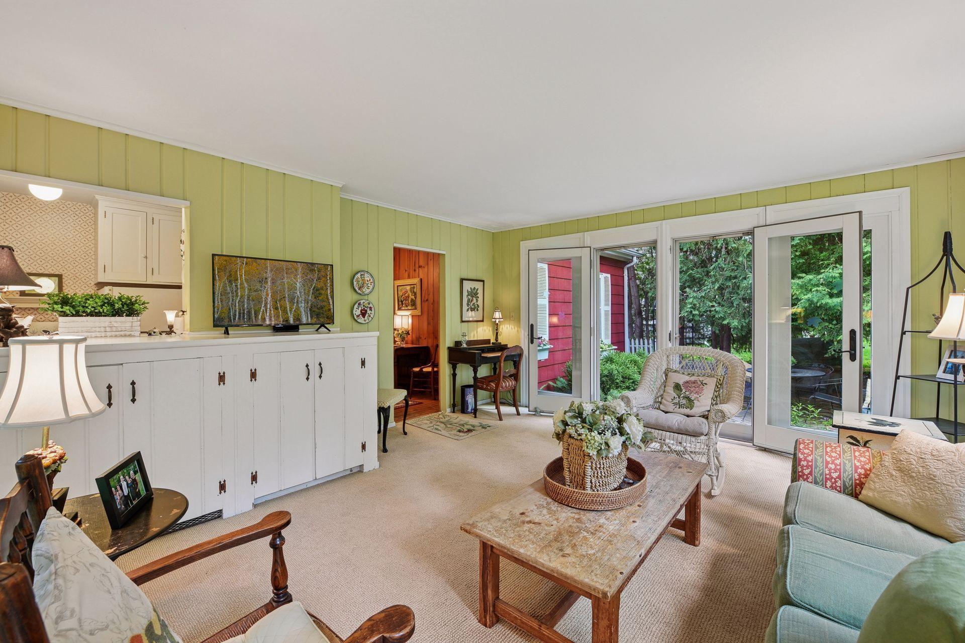 19135 Highland Avenue