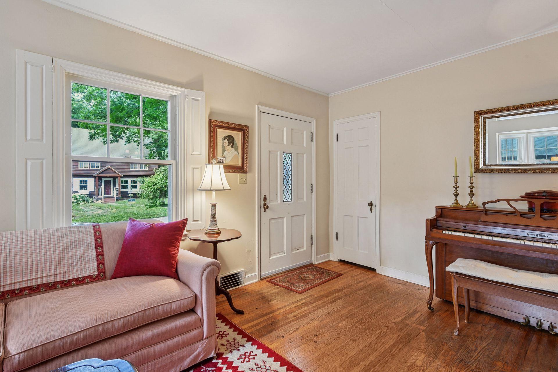 19135 Highland Avenue