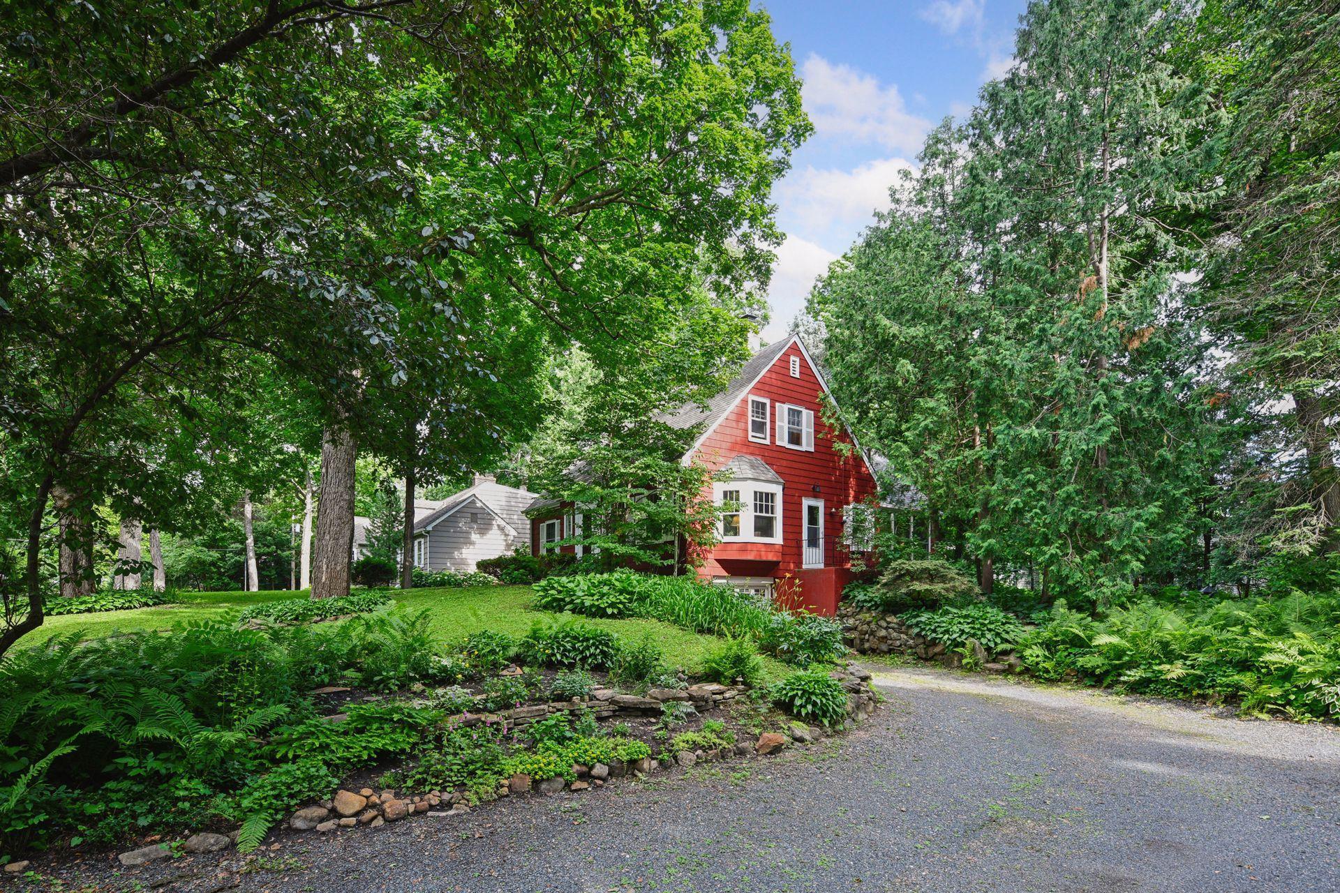 19135 Highland Avenue