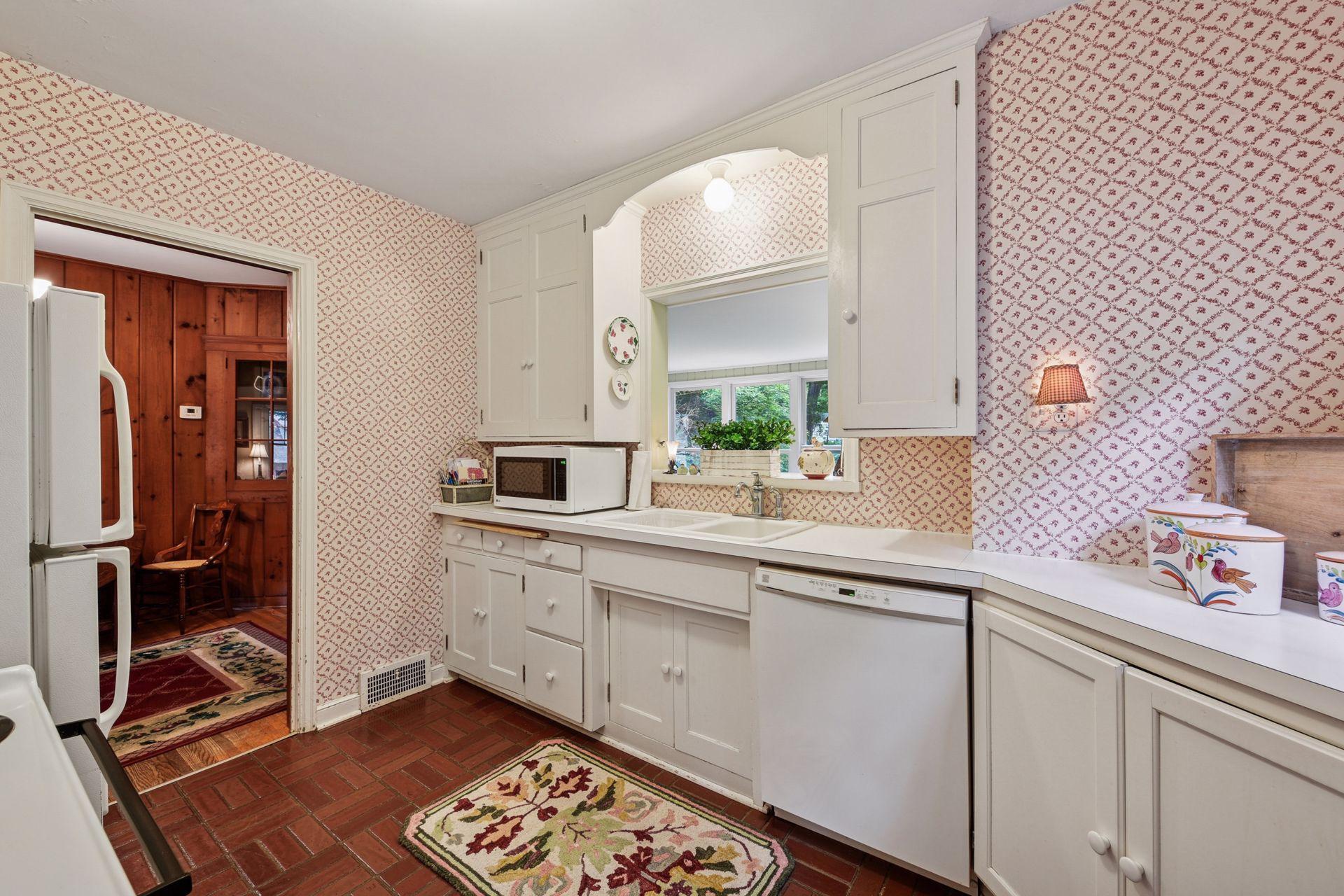 19135 Highland Avenue