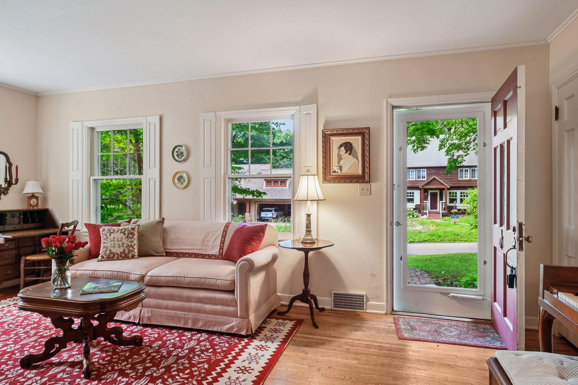 19135 Highland Avenue