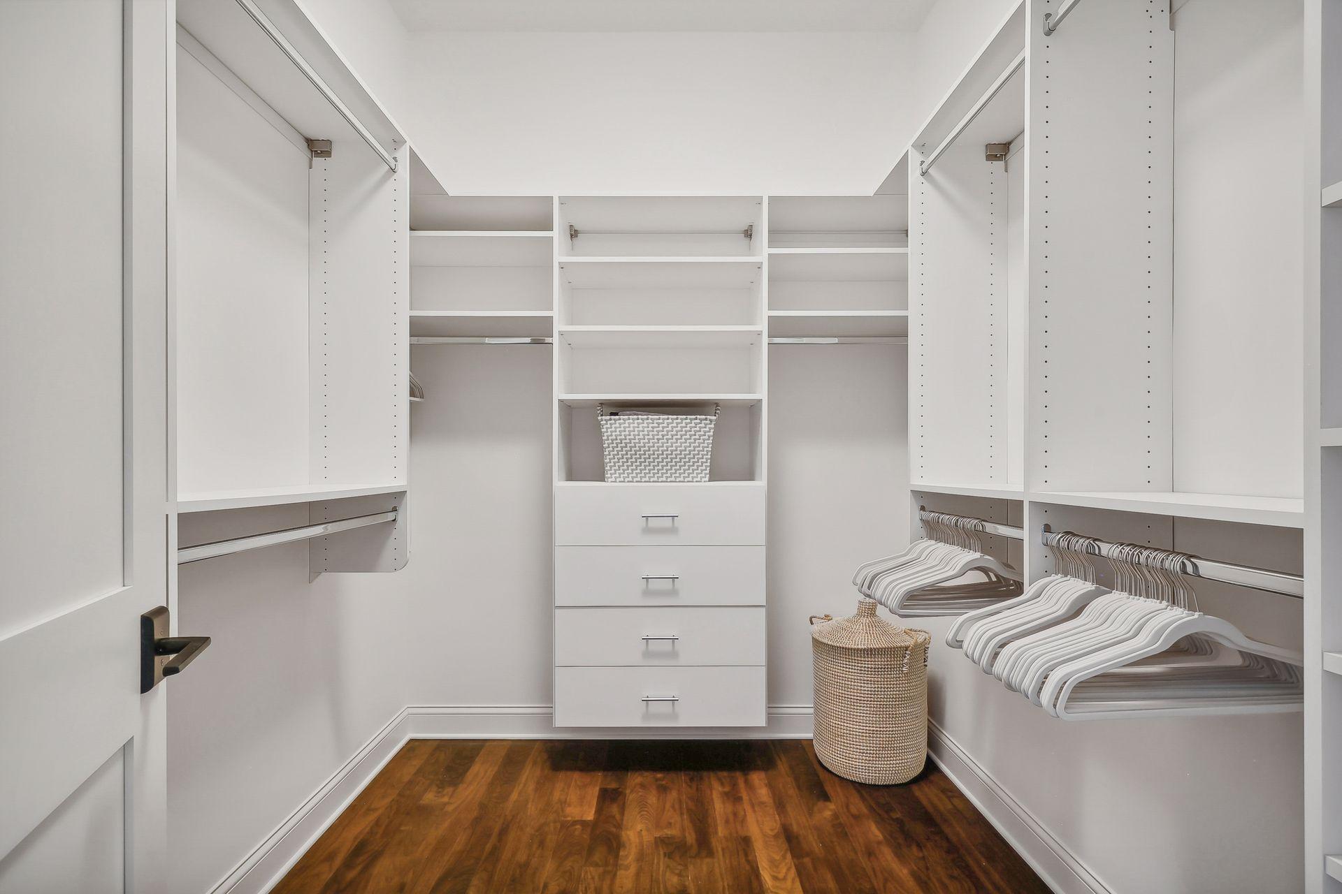 875 Lake Street N Unit: #409