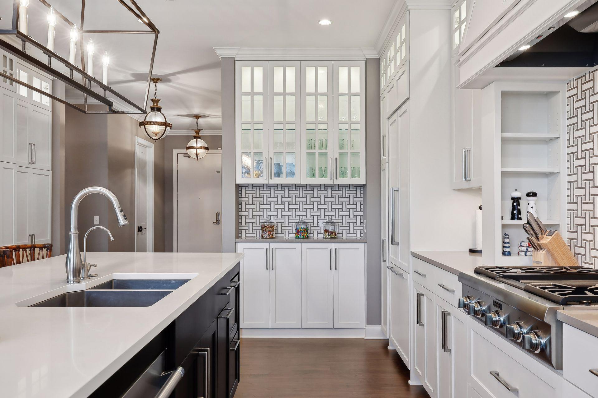 875 Lake Street N Unit: #409