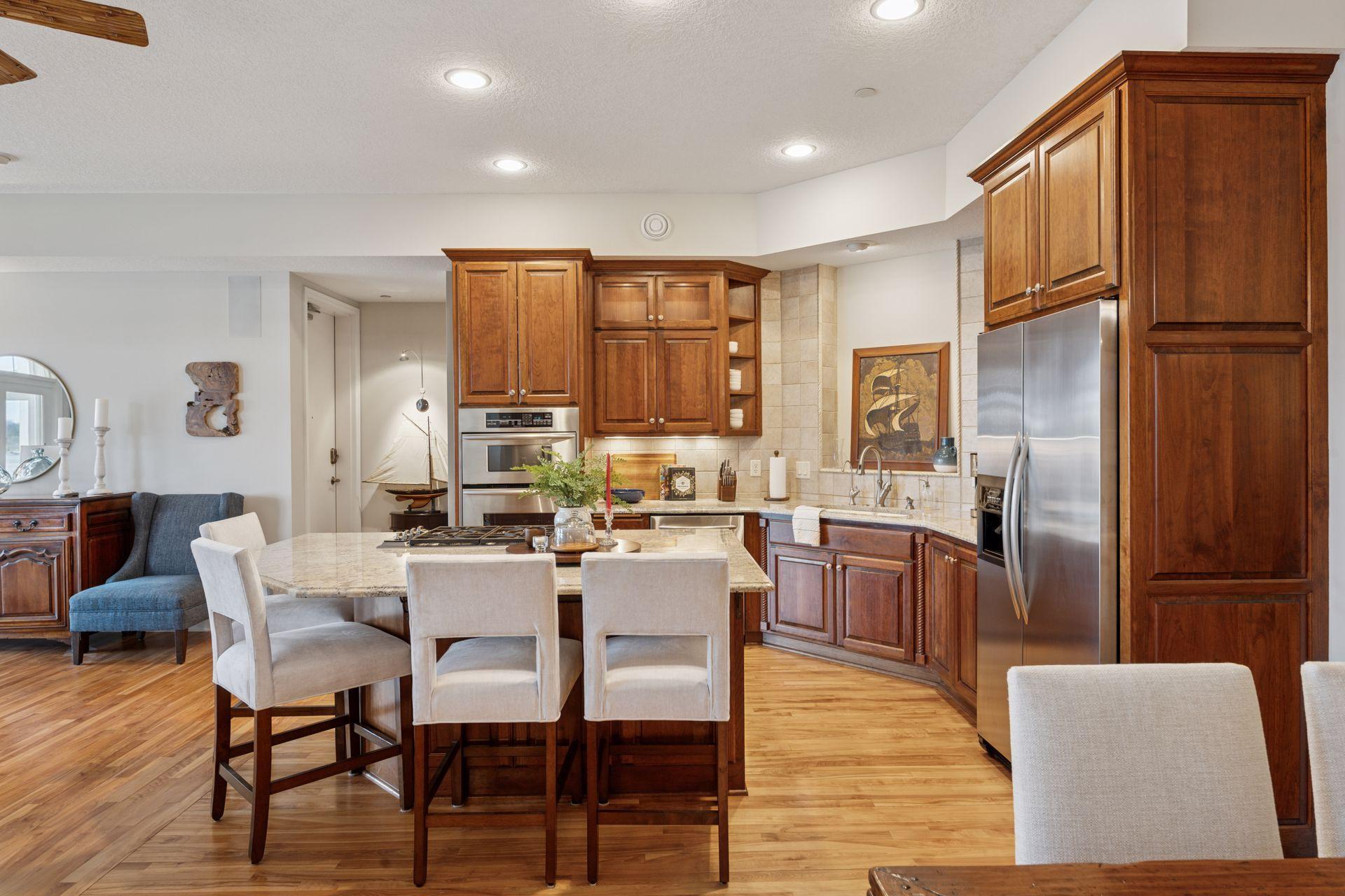 21957 Minnetonka Boulevard Unit: 16