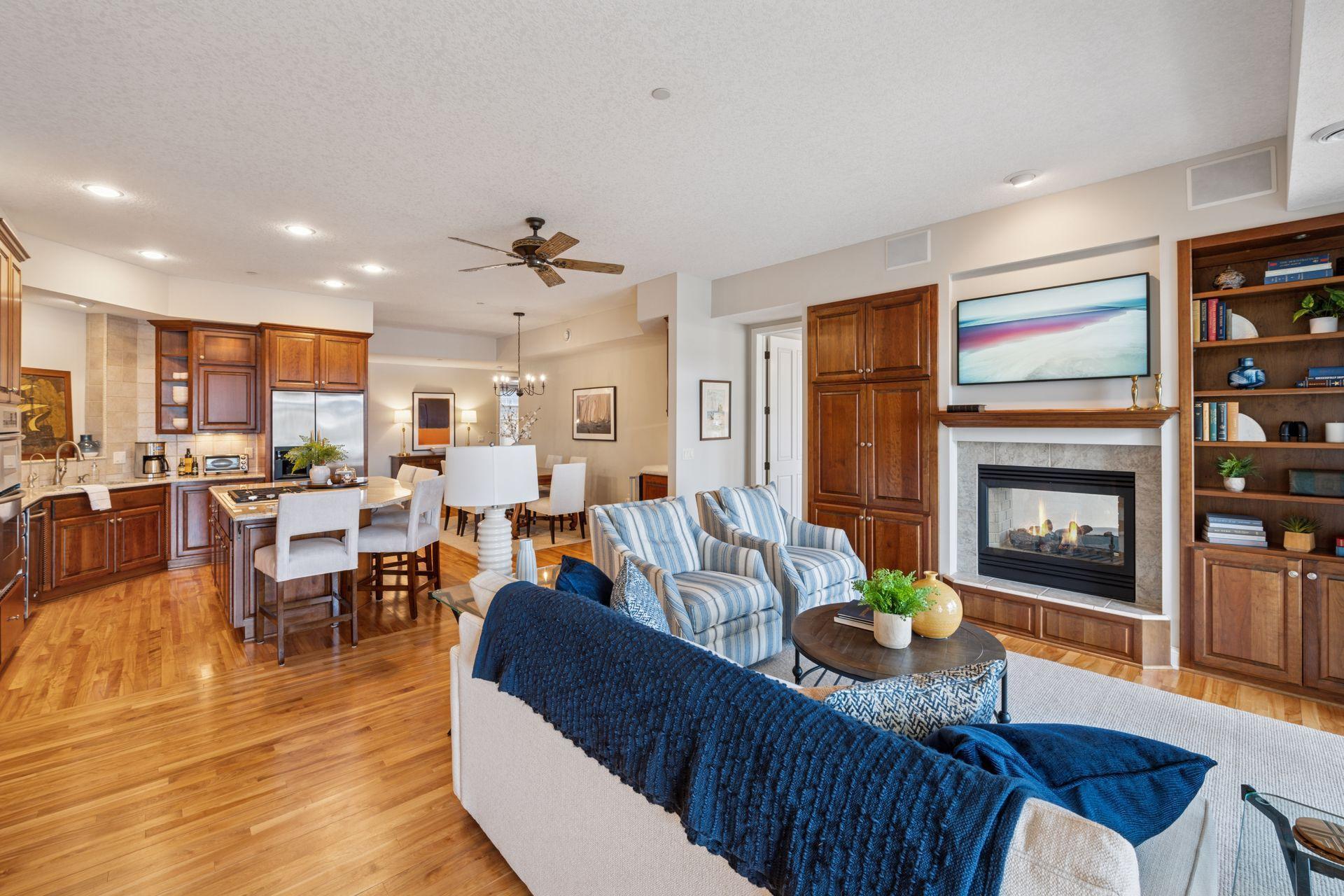 21957 Minnetonka Boulevard Unit: 16