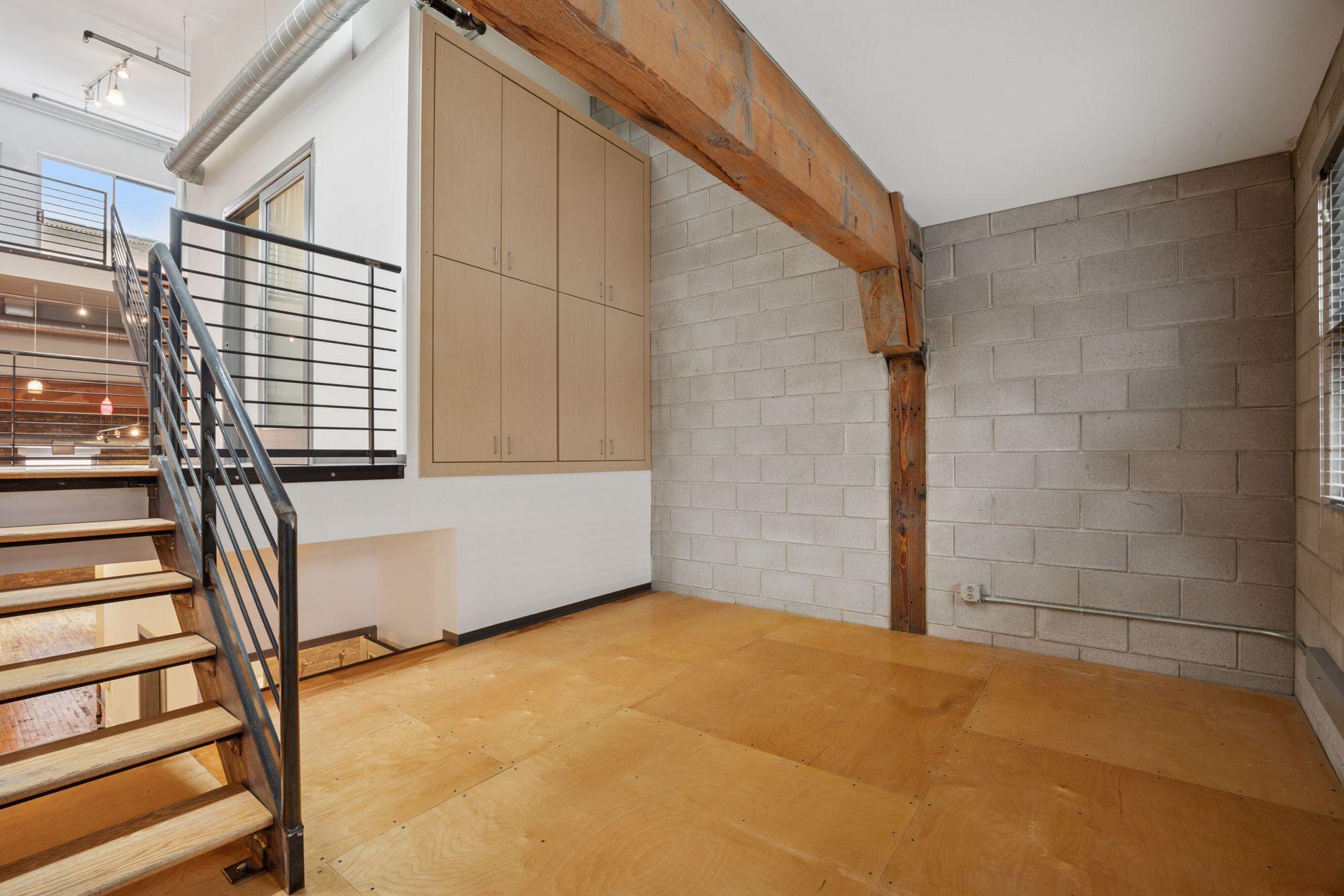 801 Washington Avenue N Unit: 316