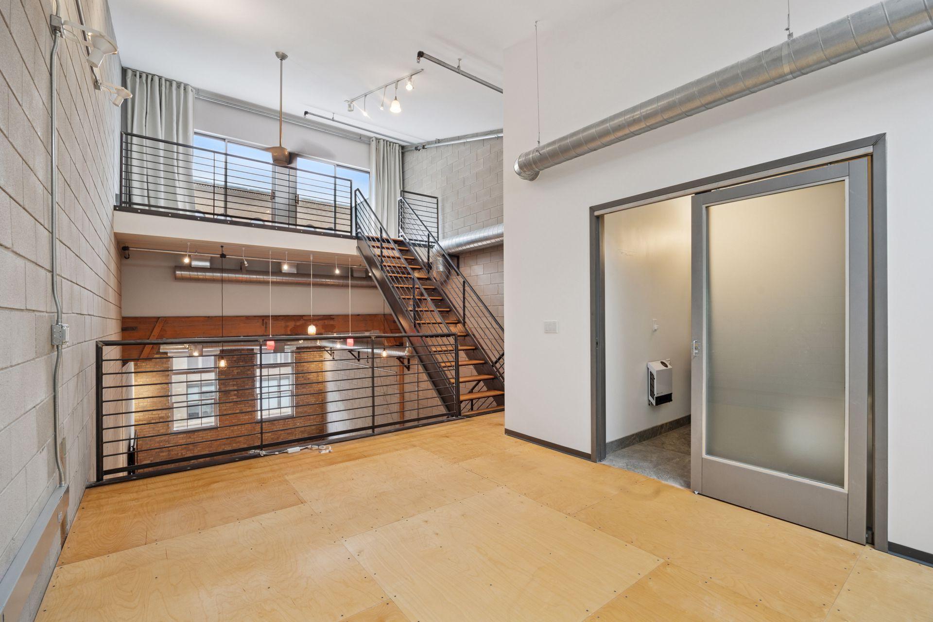 801 Washington Avenue N Unit: 316