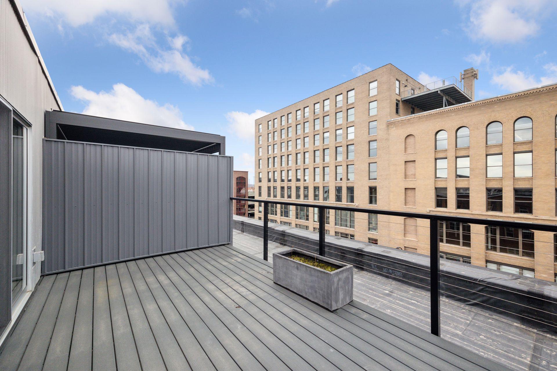 801 Washington Avenue N Unit: 316