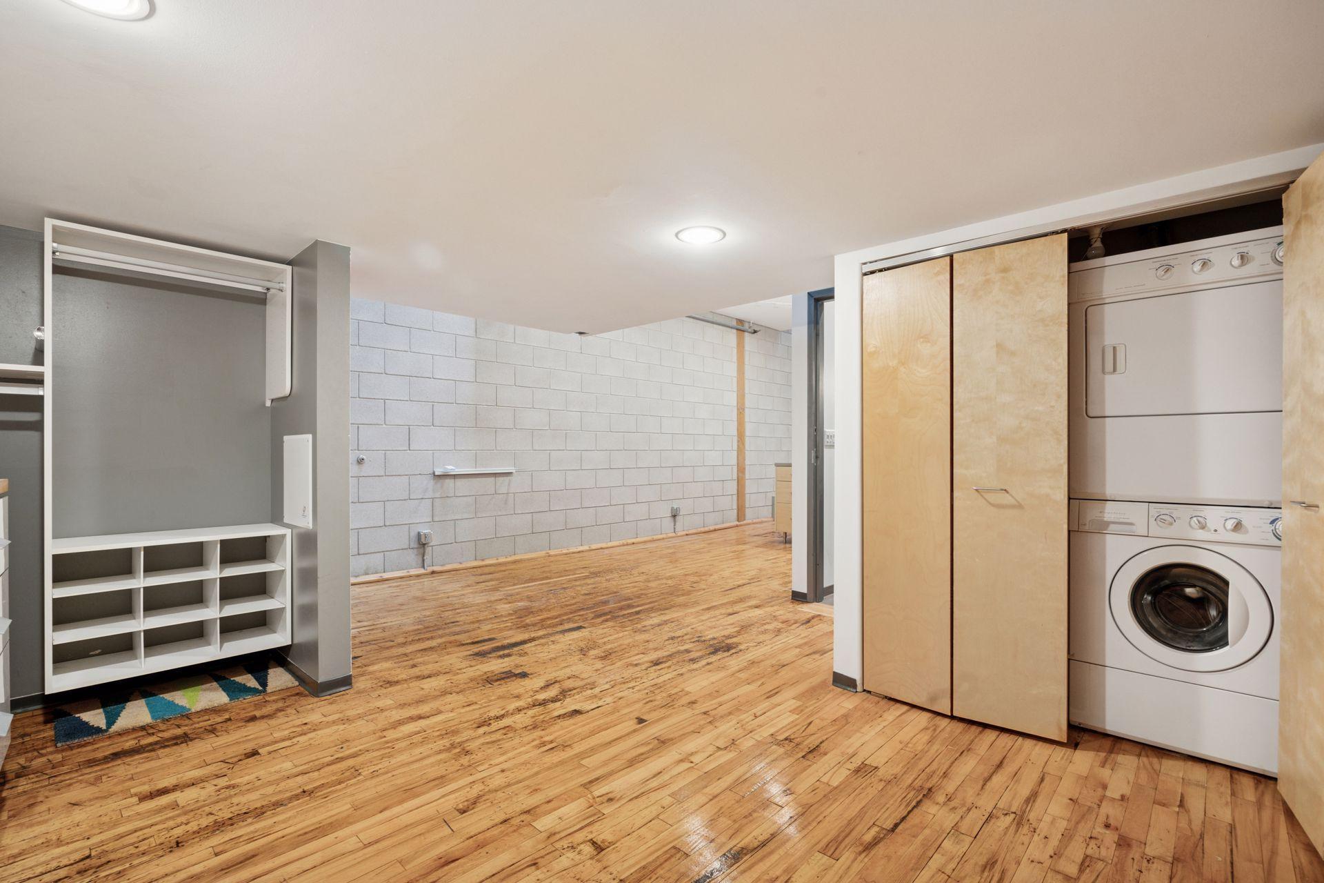 801 Washington Avenue N Unit: 316