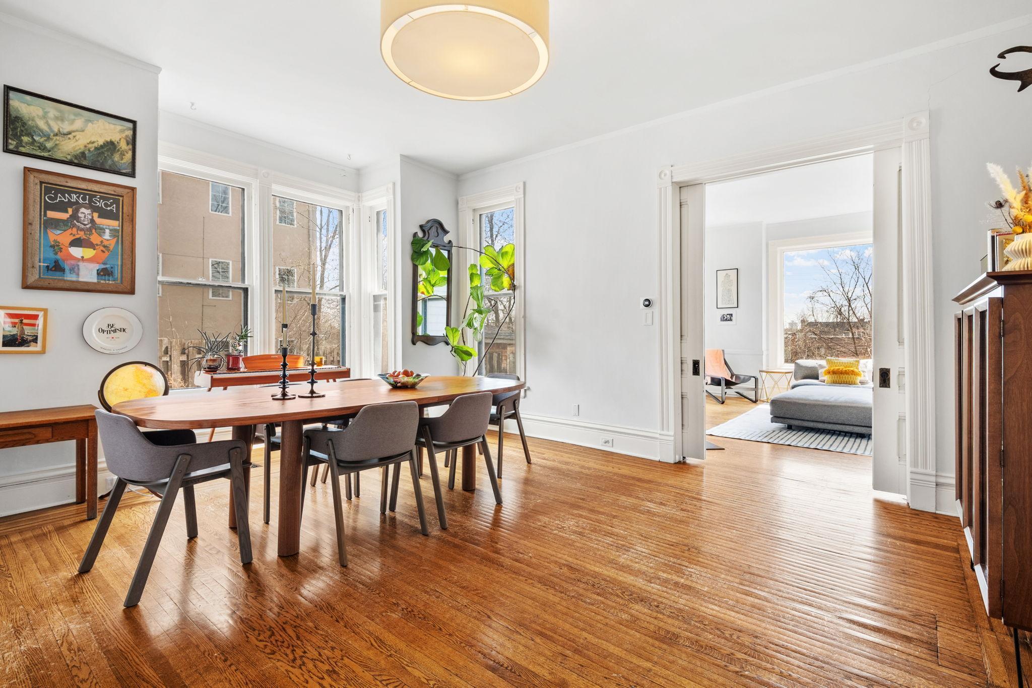 318 W Franklin Avenue