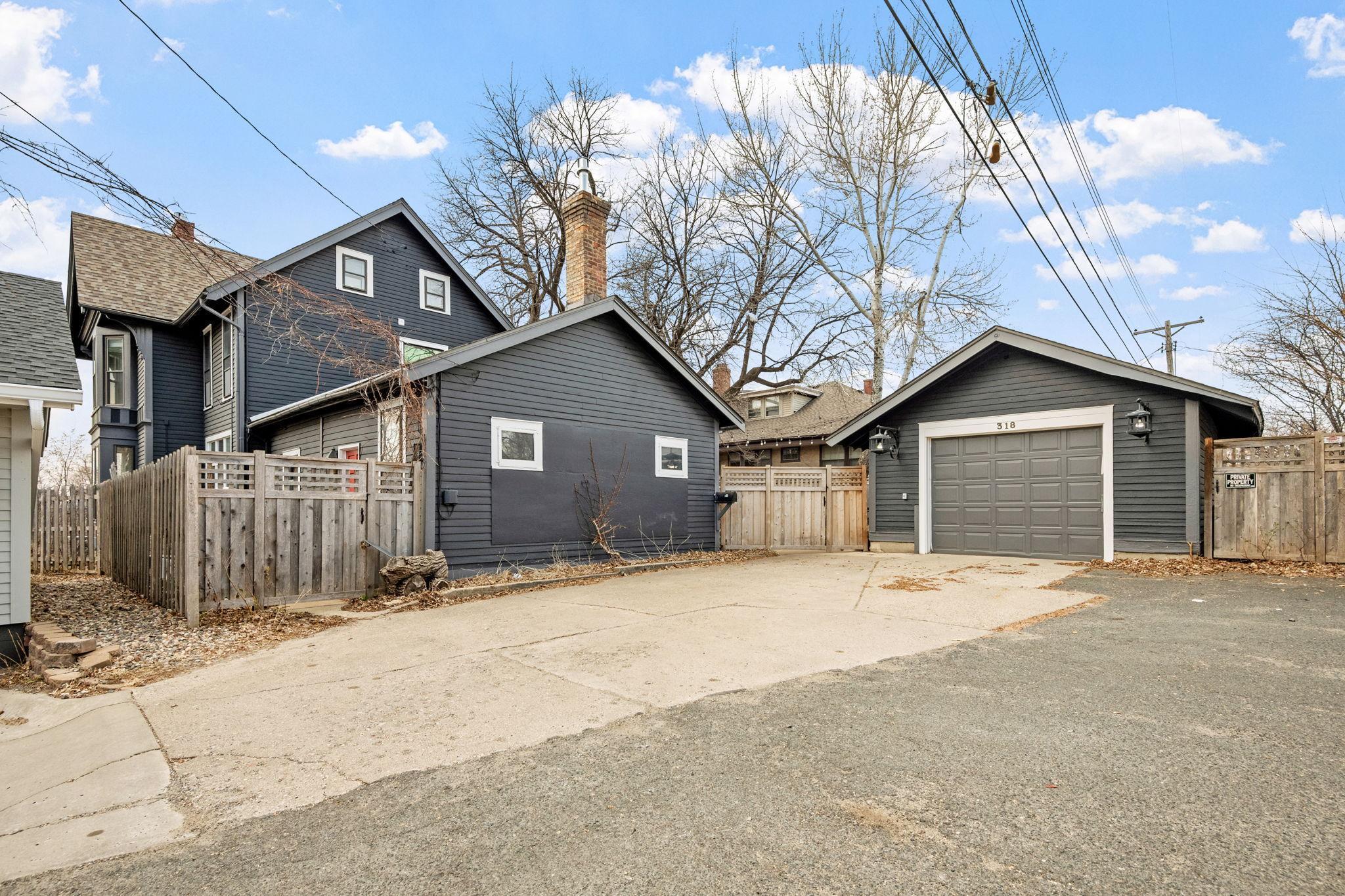318 W Franklin Avenue