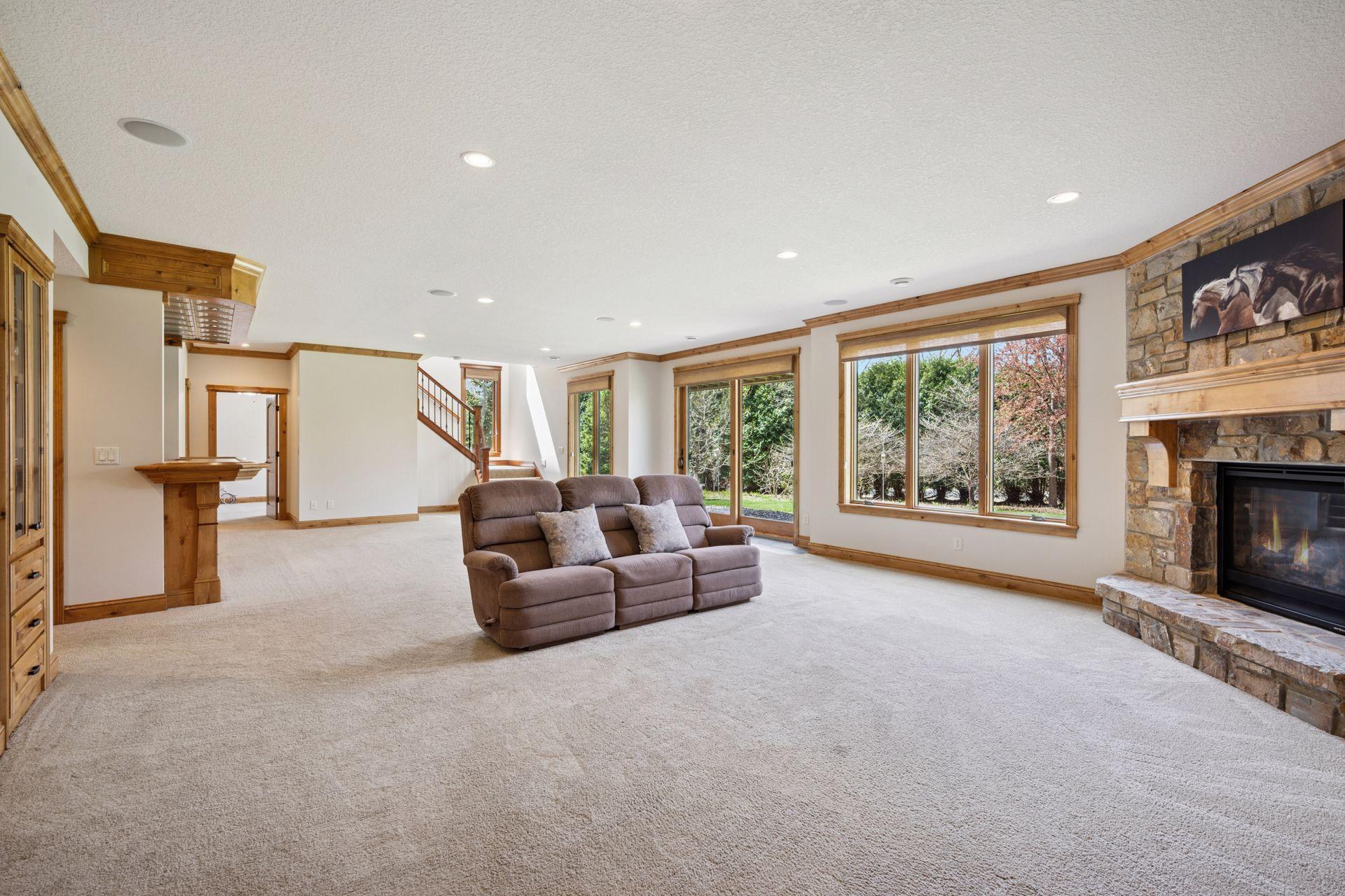 4640 Bluebell Trail N