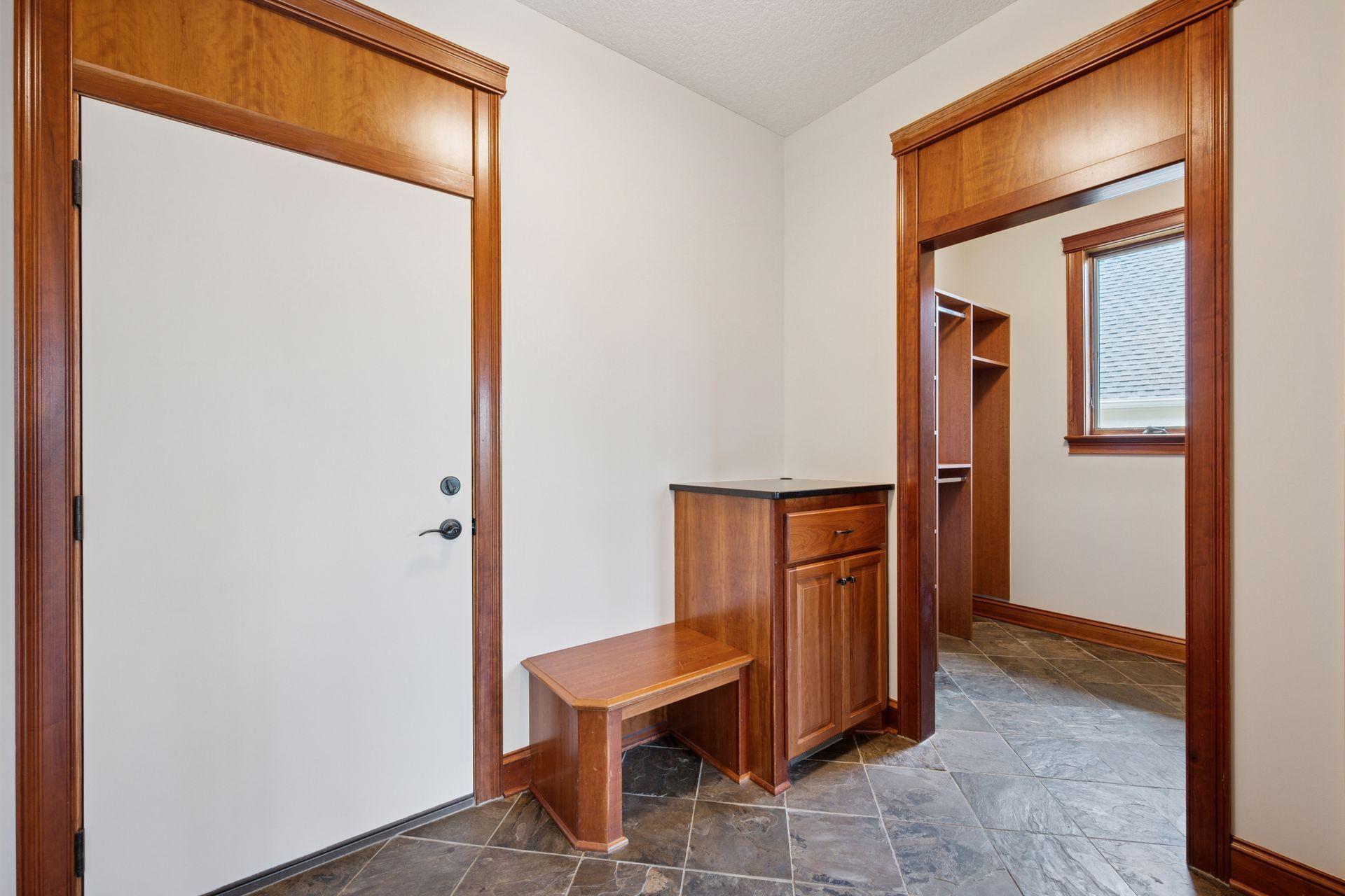 4640 Bluebell Trail N