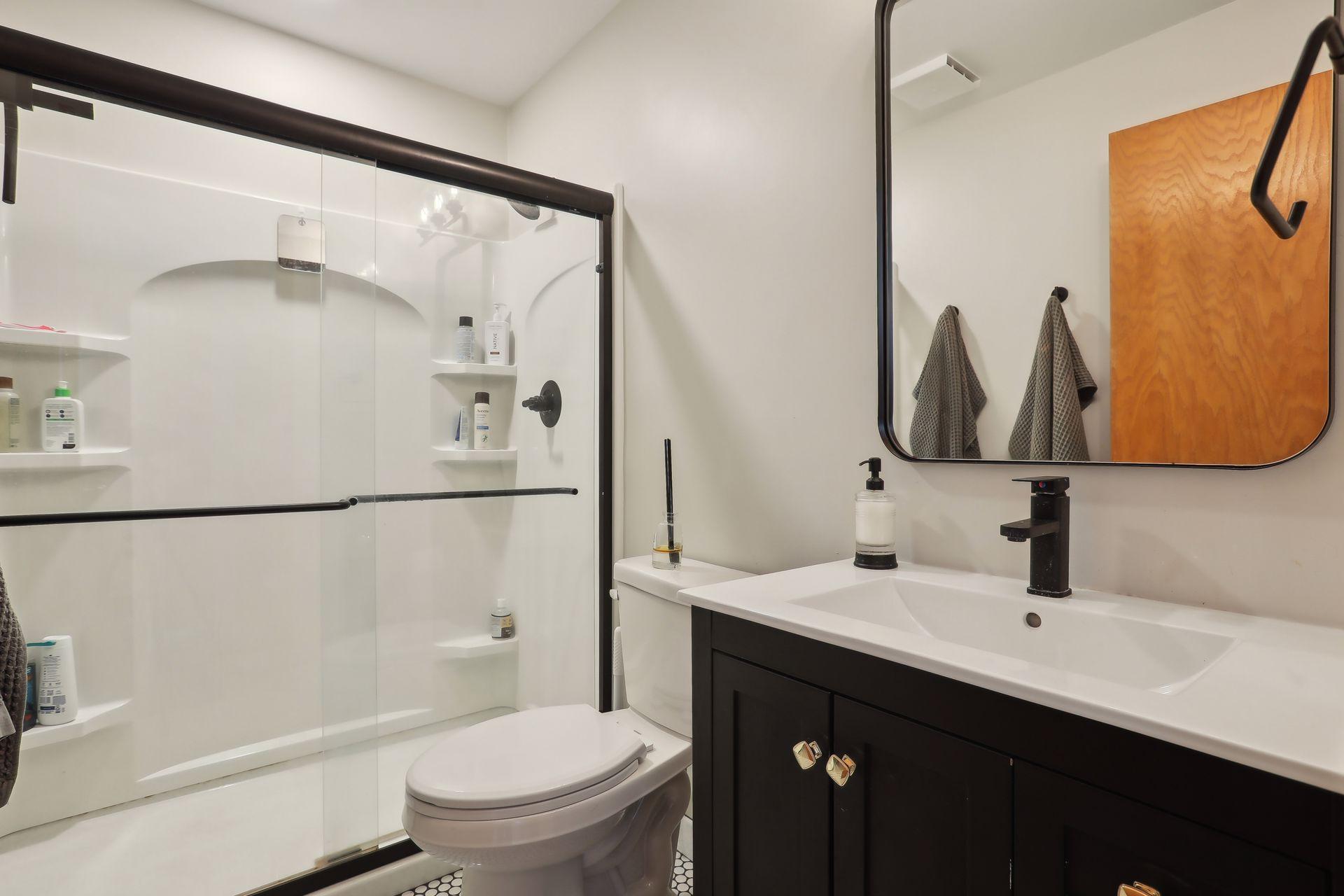 3047 Lake Shore Drive Unit: B