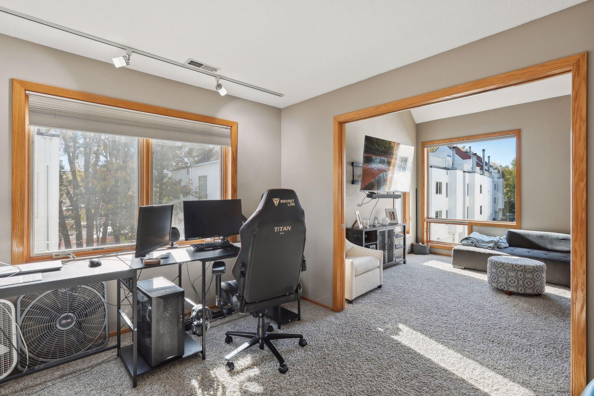 3047 Lake Shore Drive Unit: B