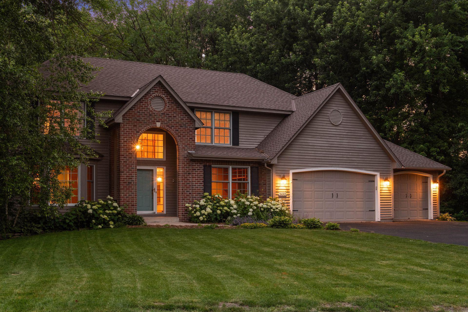 26305 Oak Leaf Trail