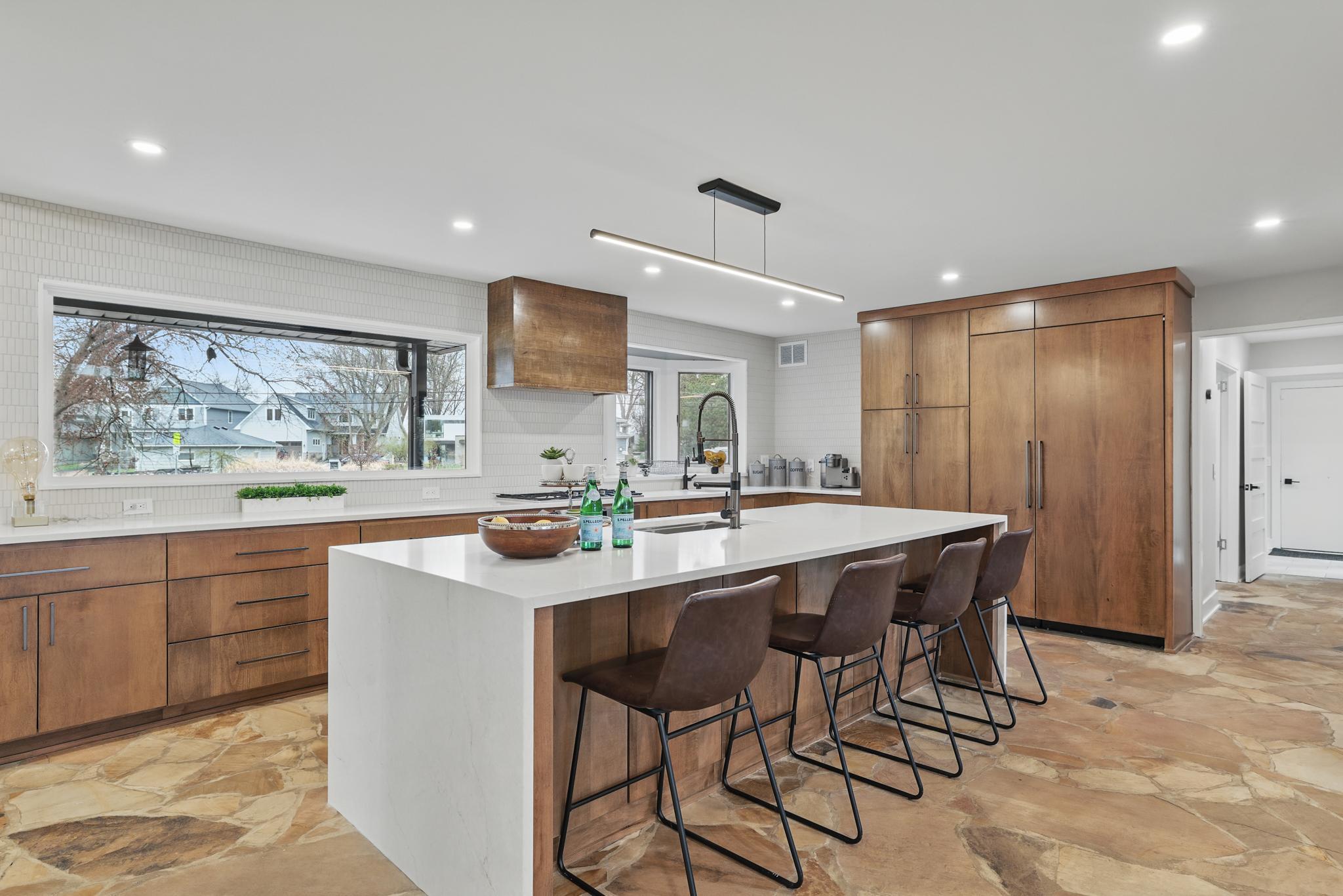 211 Peninsula Road