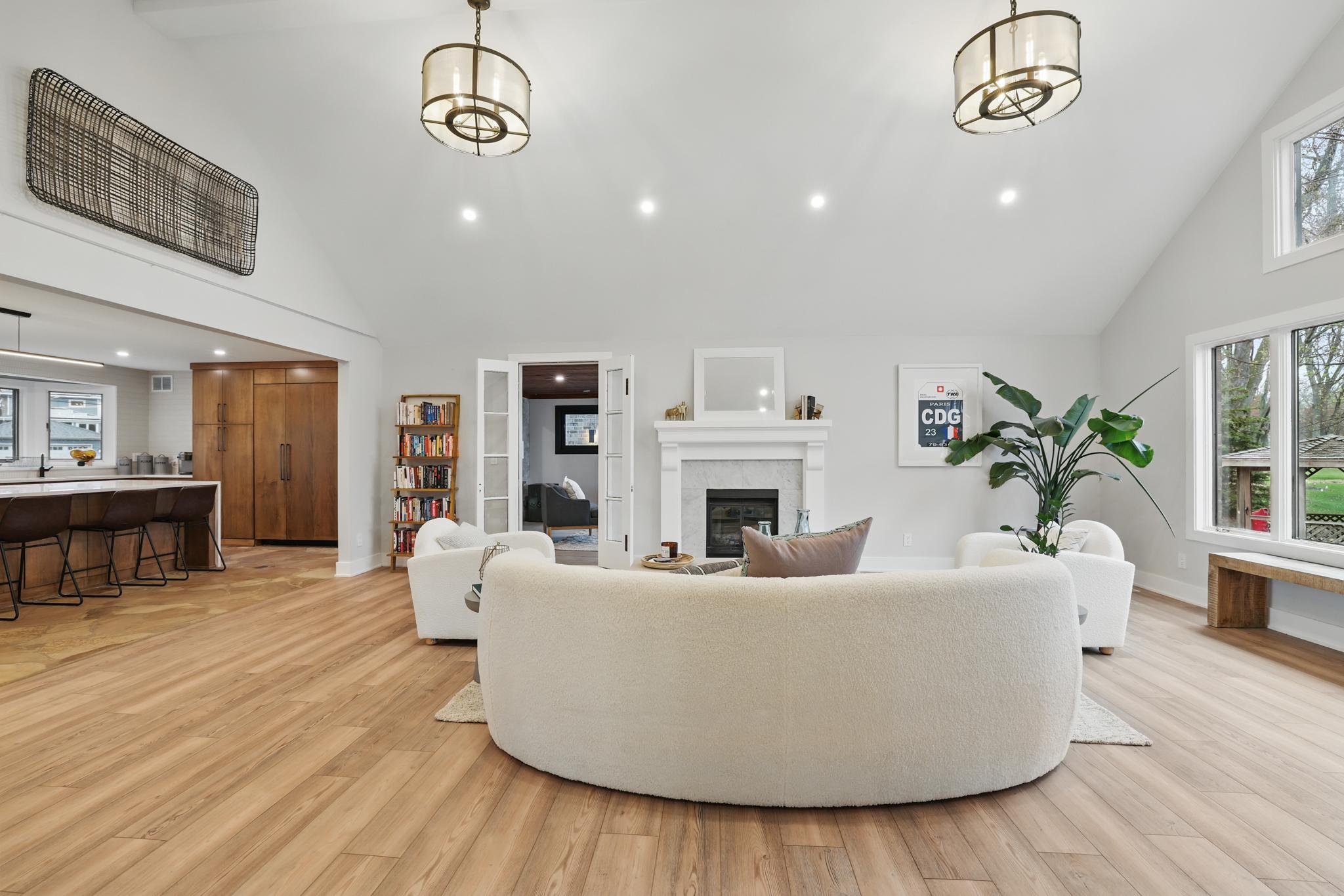 211 Peninsula Road