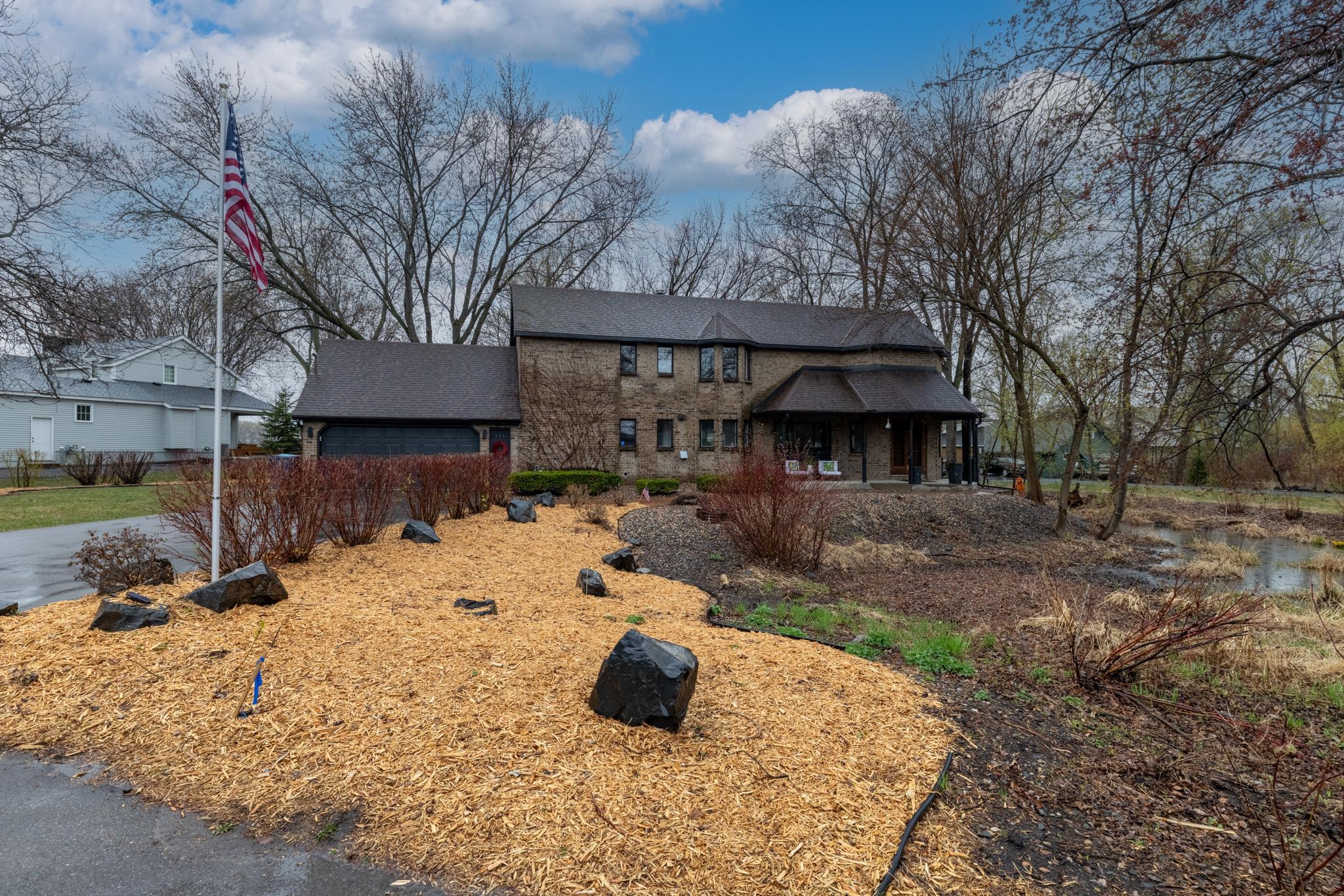 211 Peninsula Road