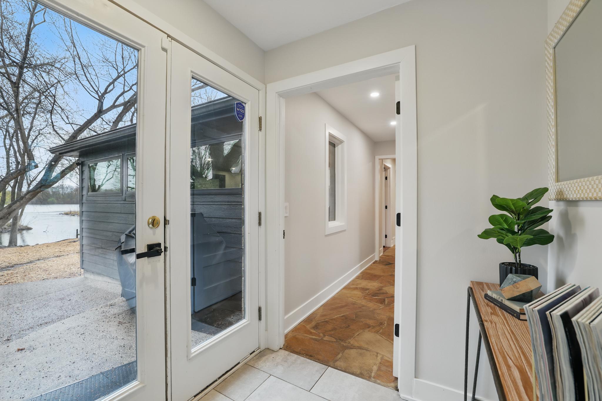 211 Peninsula Road