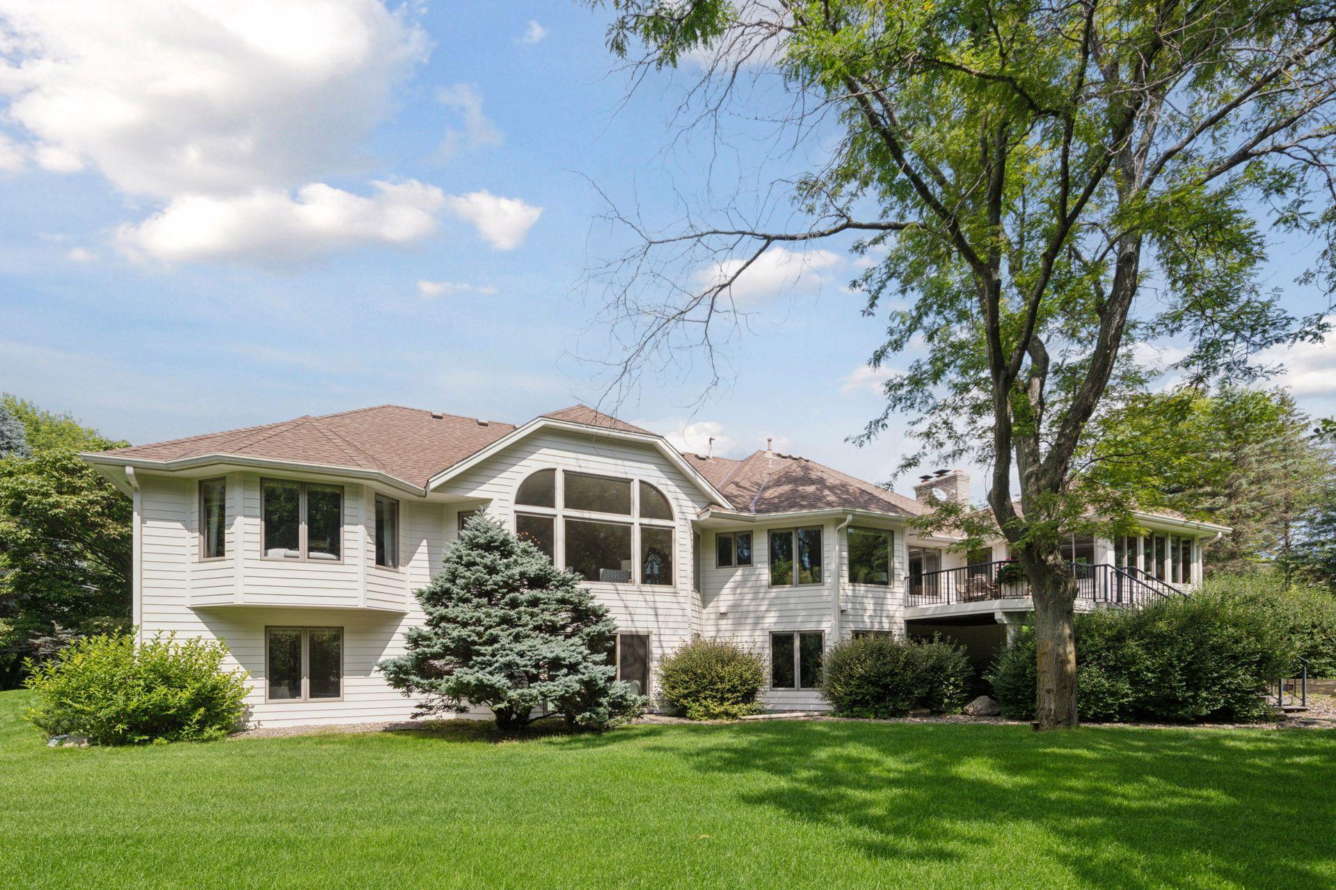 5325 Saddle Ridge Trail