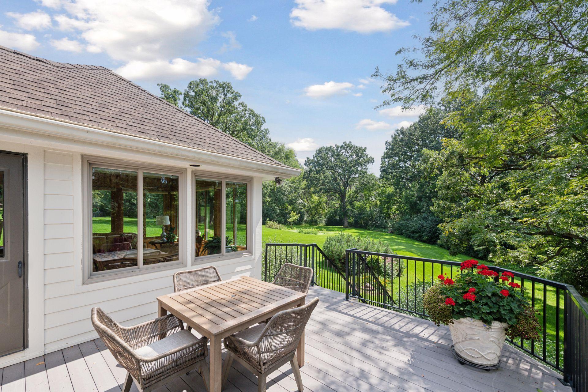 5325 Saddle Ridge Trail