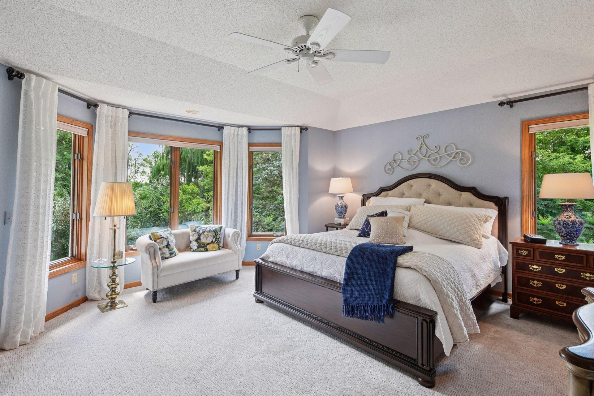 5325 Saddle Ridge Trail