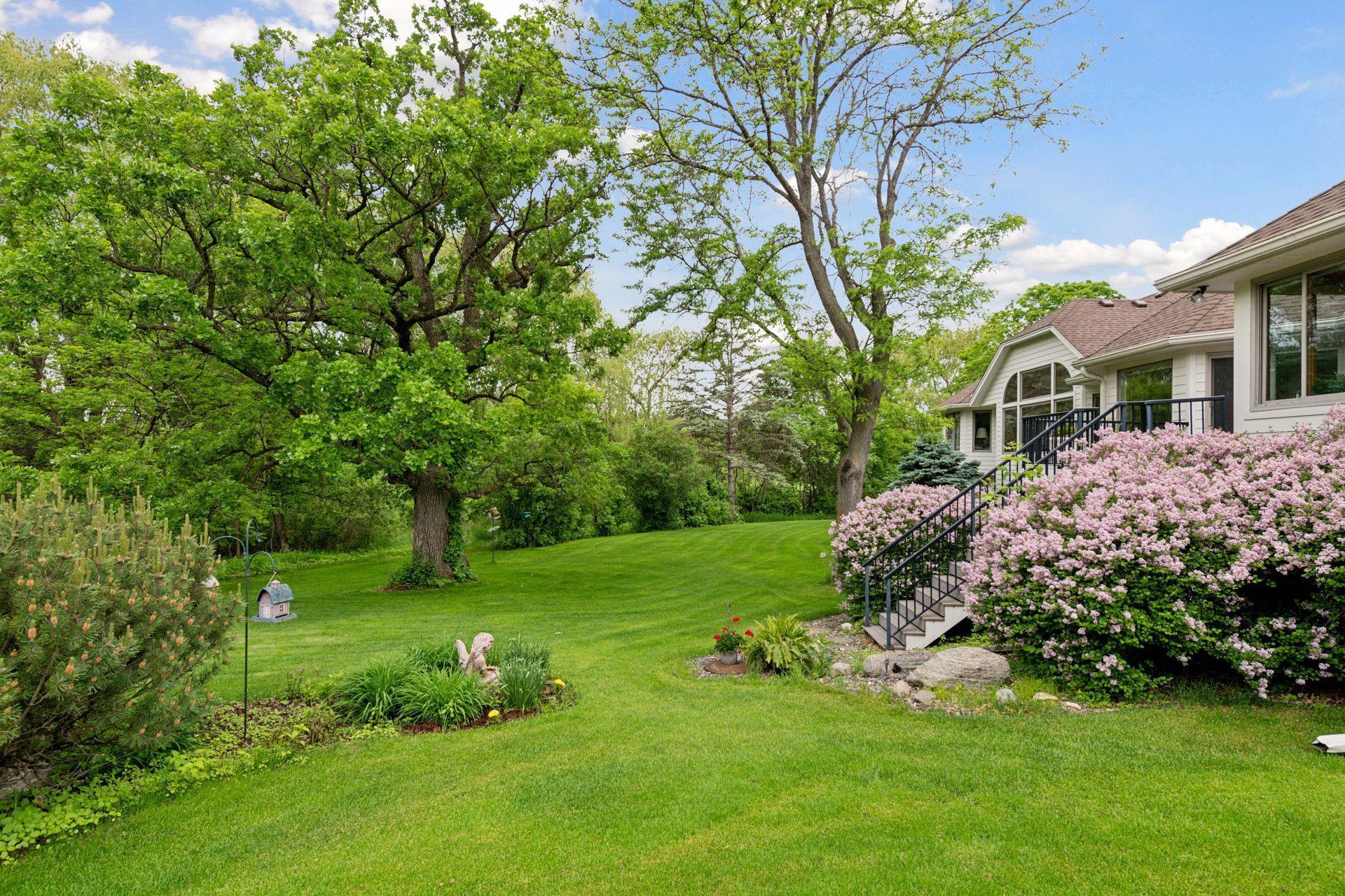 5325 Saddle Ridge Trail