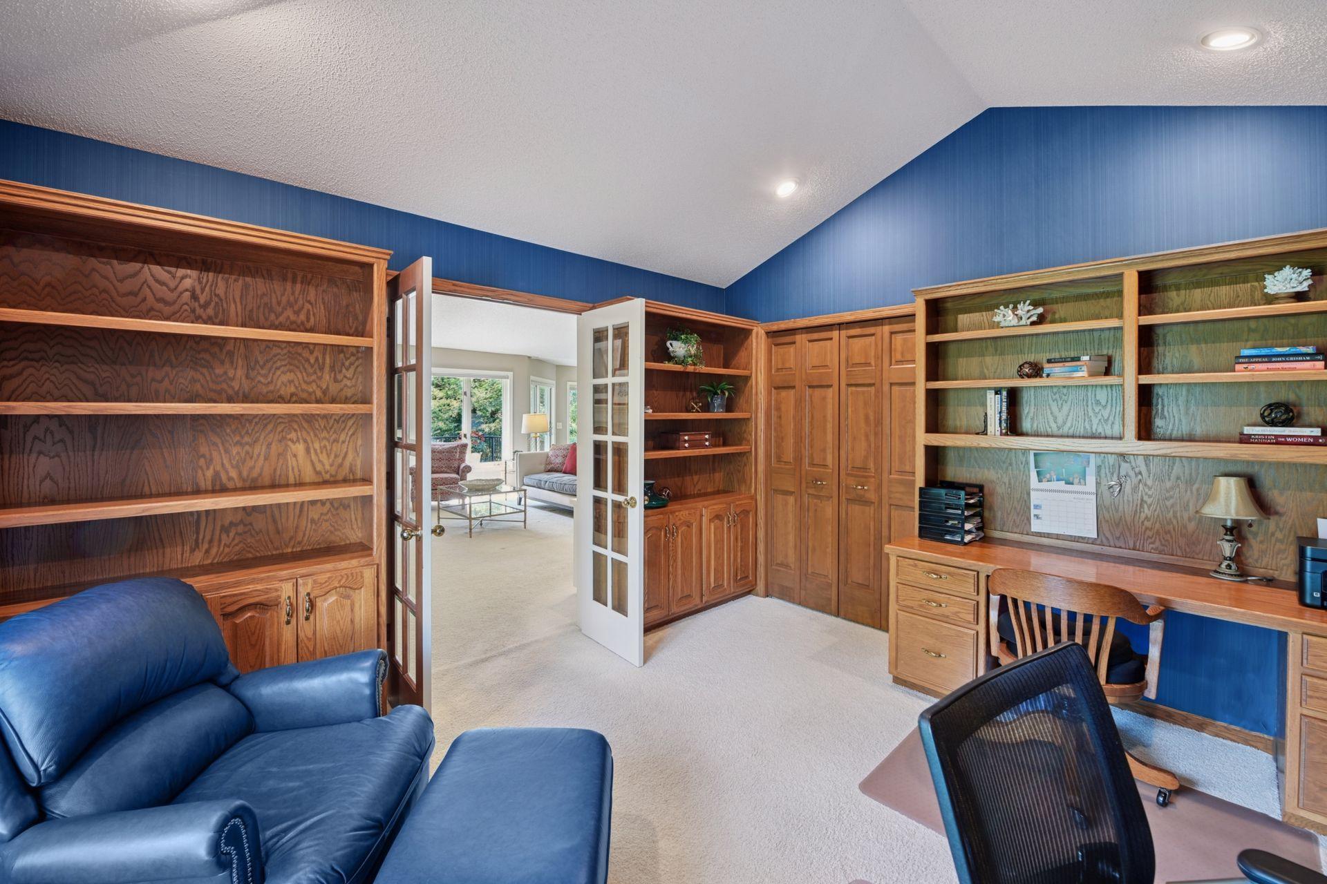 5325 Saddle Ridge Trail