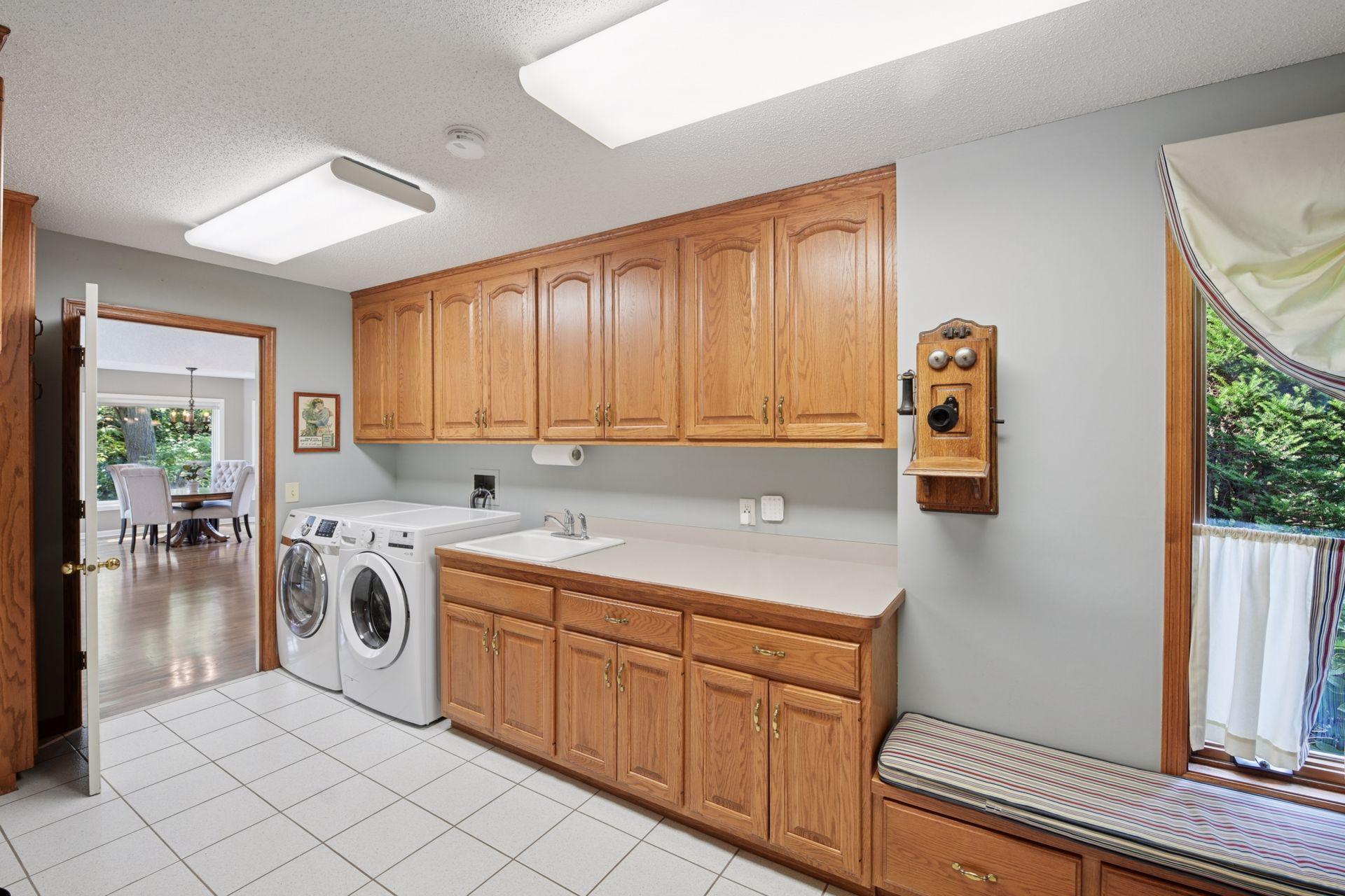 5325 Saddle Ridge Trail