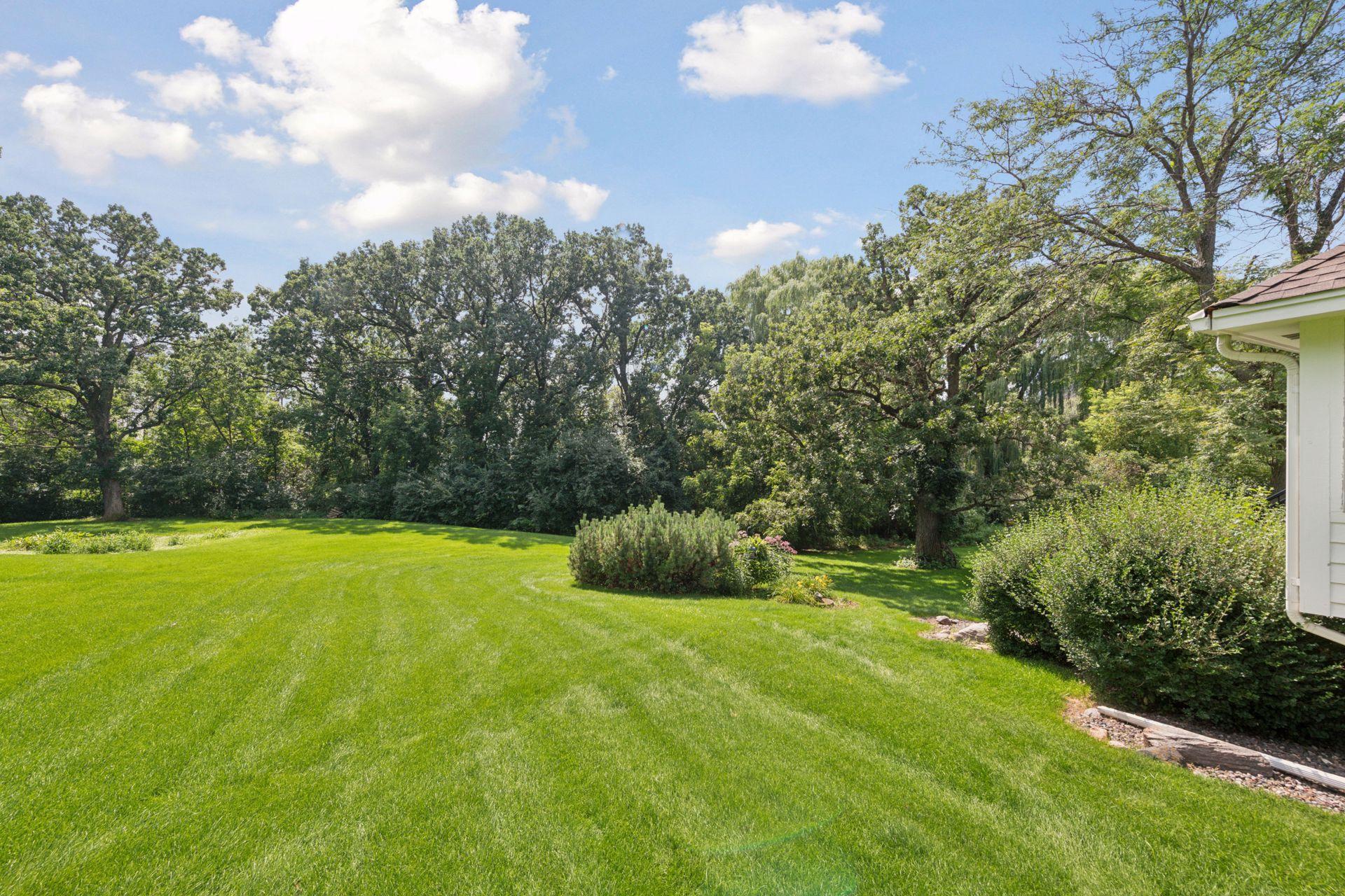 5325 Saddle Ridge Trail