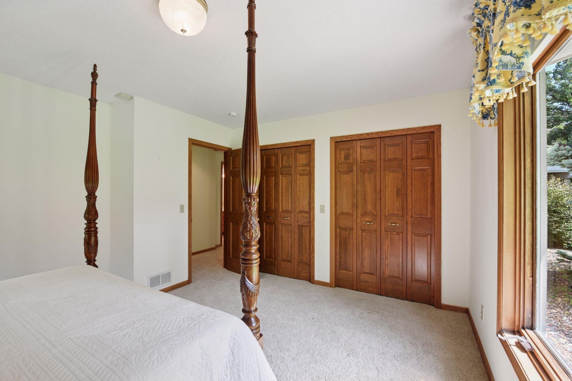 5325 Saddle Ridge Trail