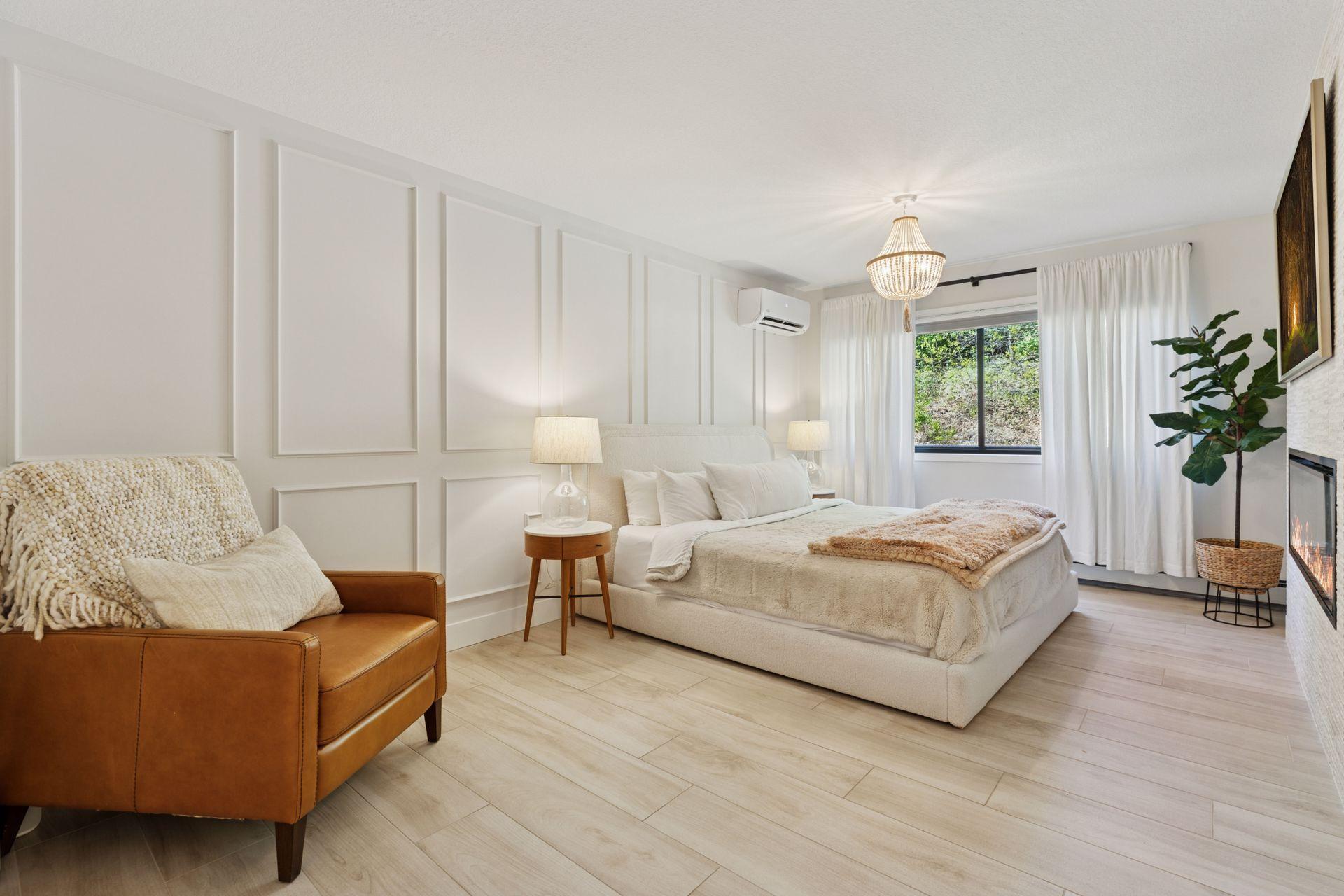 215 Barry Avenue S Unit: 116 and 114