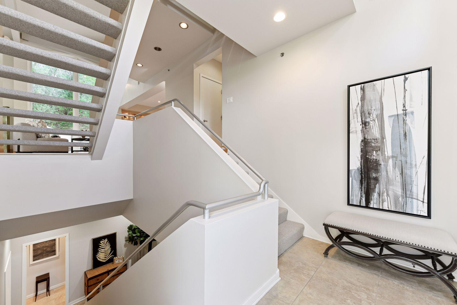 903 Kenwood Parkway