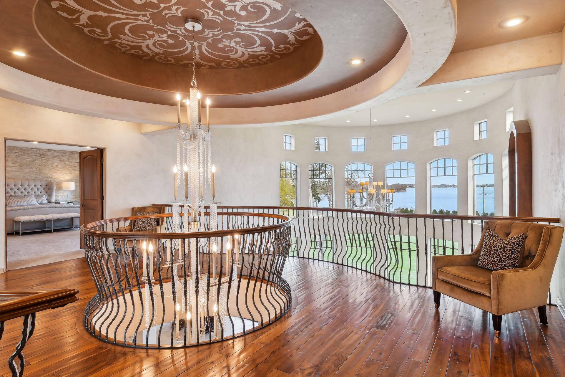 1860 Shoreline Drive