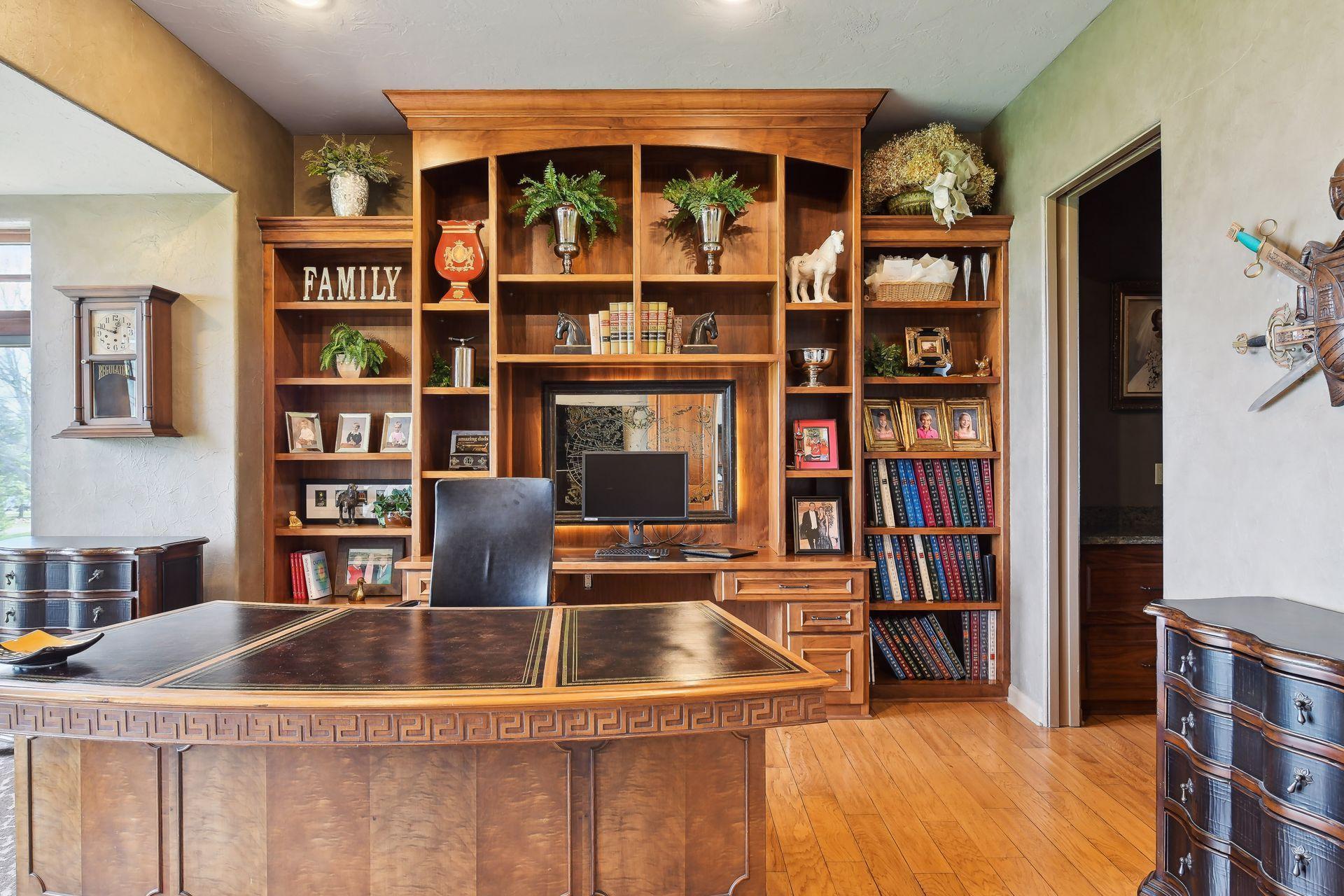 1860 Shoreline Drive