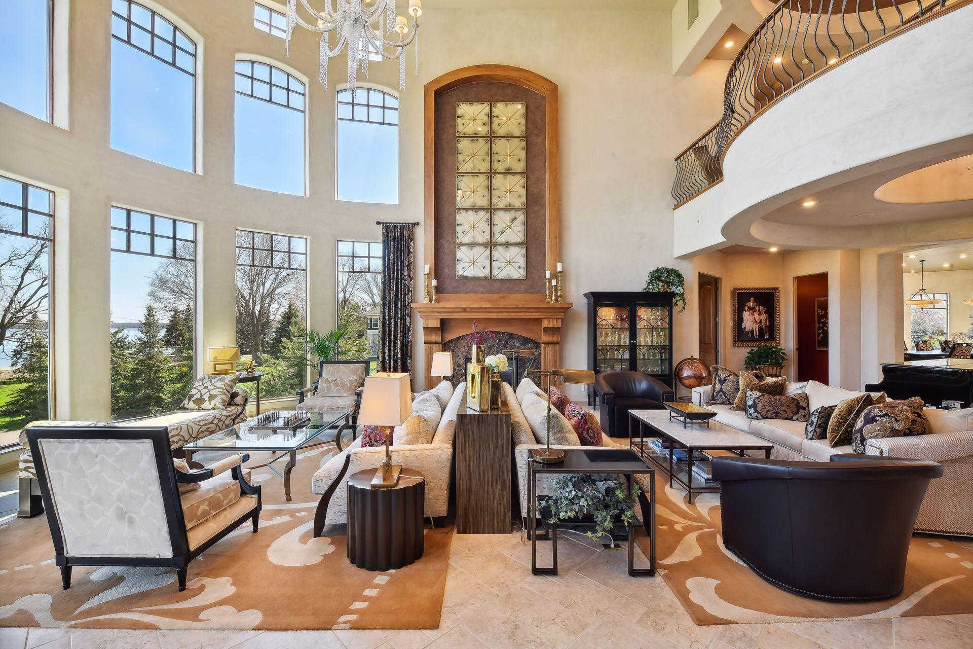 1860 Shoreline Drive