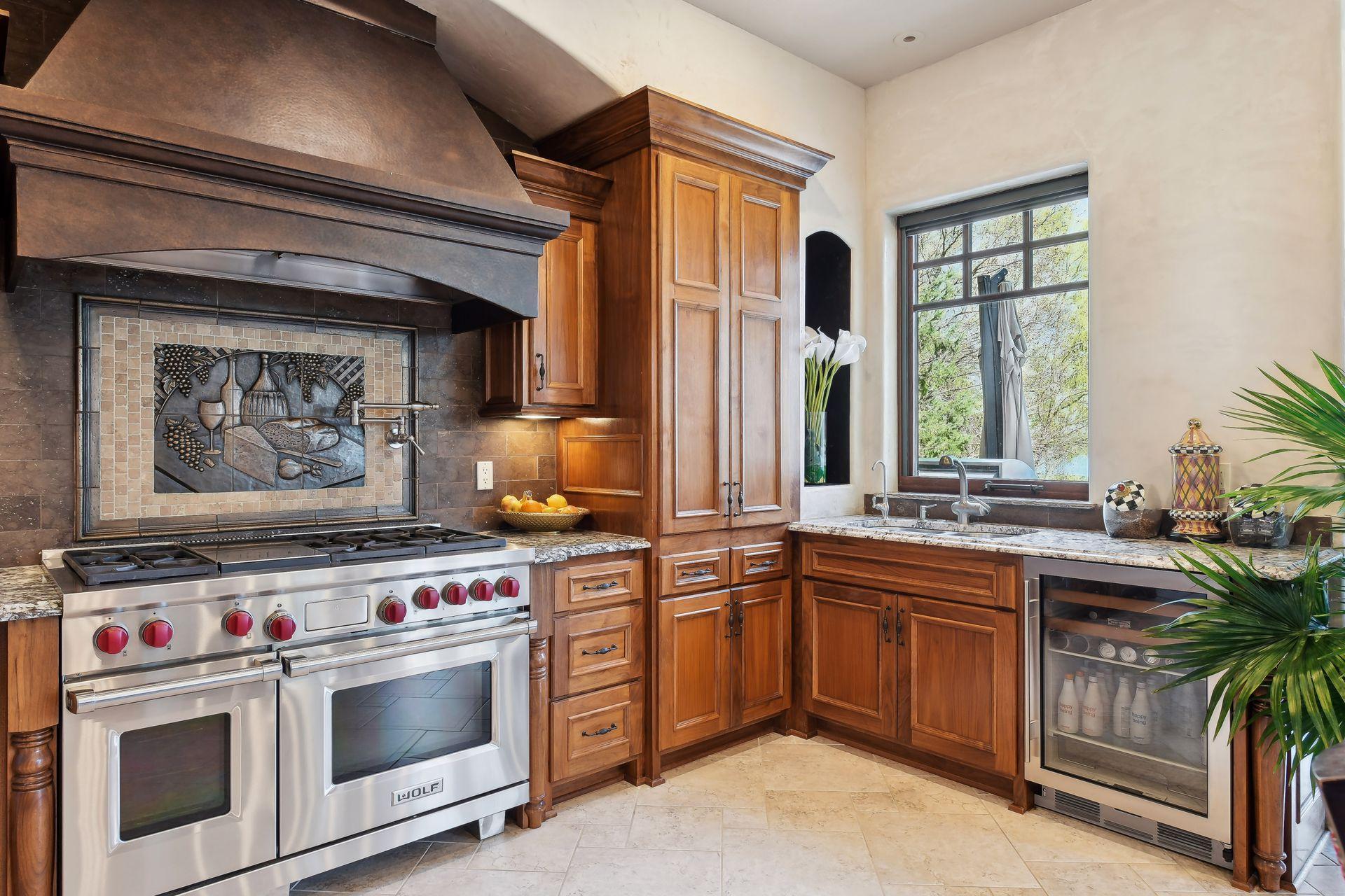 1860 Shoreline Drive